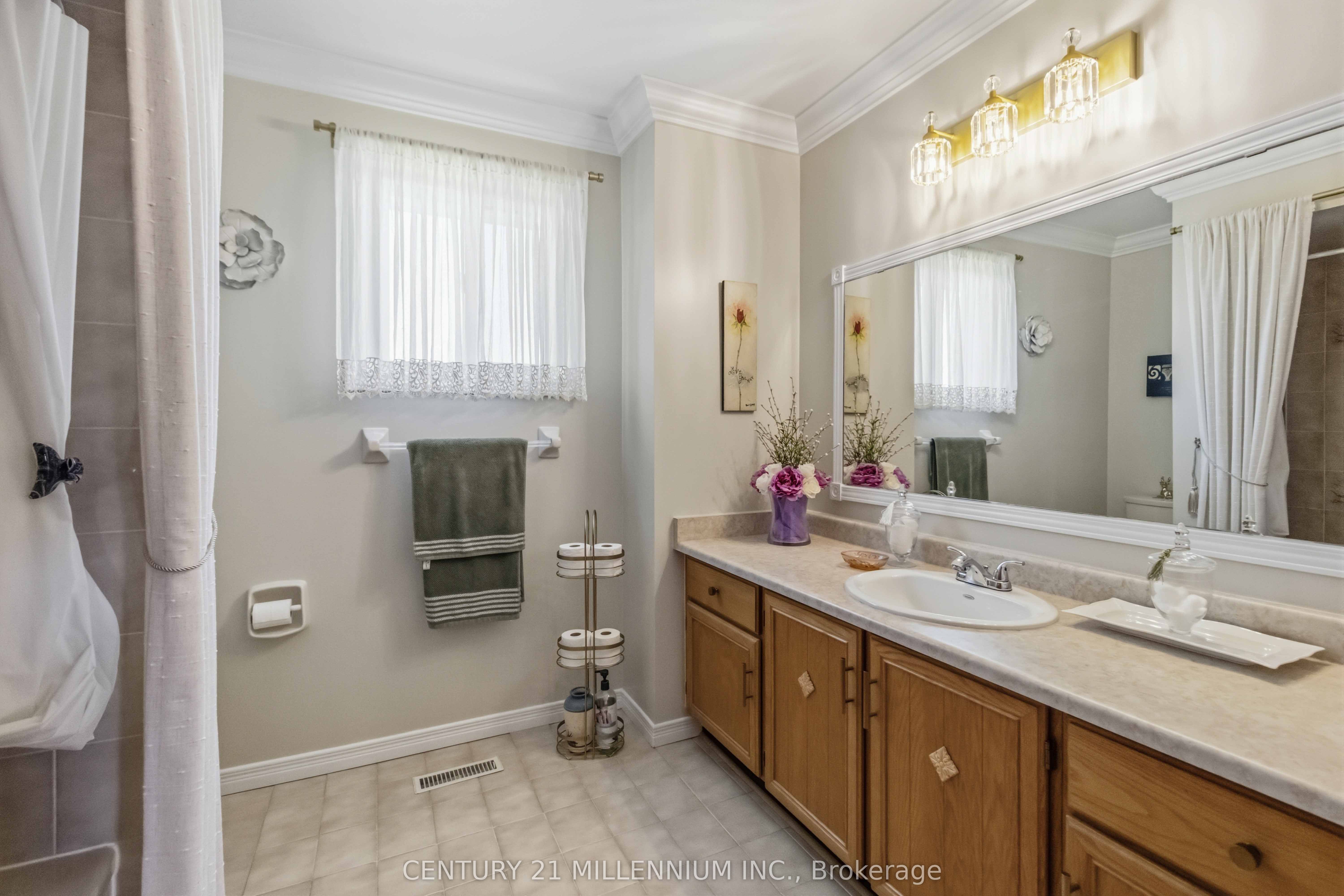 83 Sunforest Drive Property Photo 23