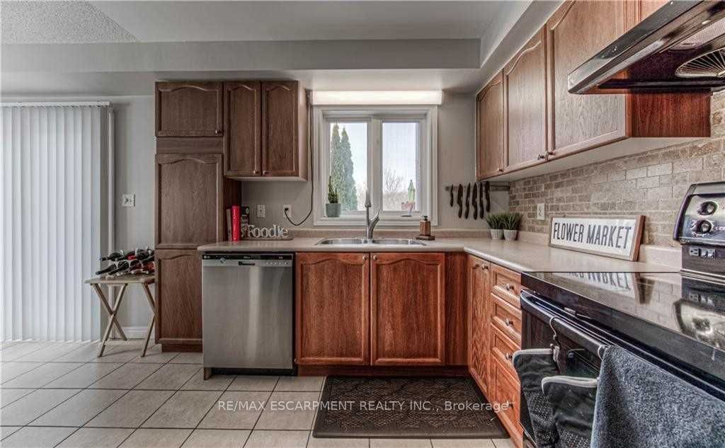 1745 Creek Way 7 Property Photo 12