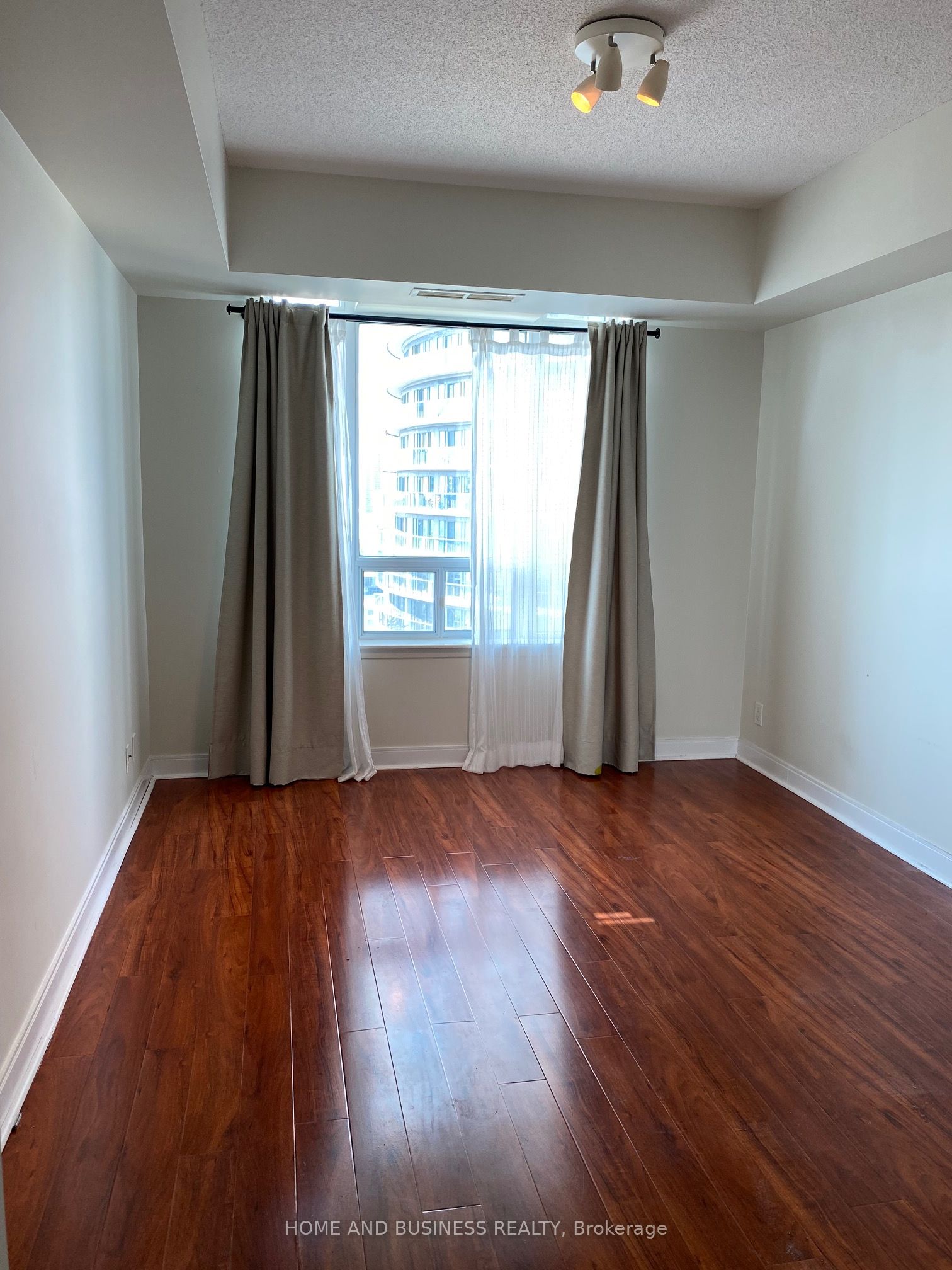 70 Absolute Avenue 2505 Property Photo 7