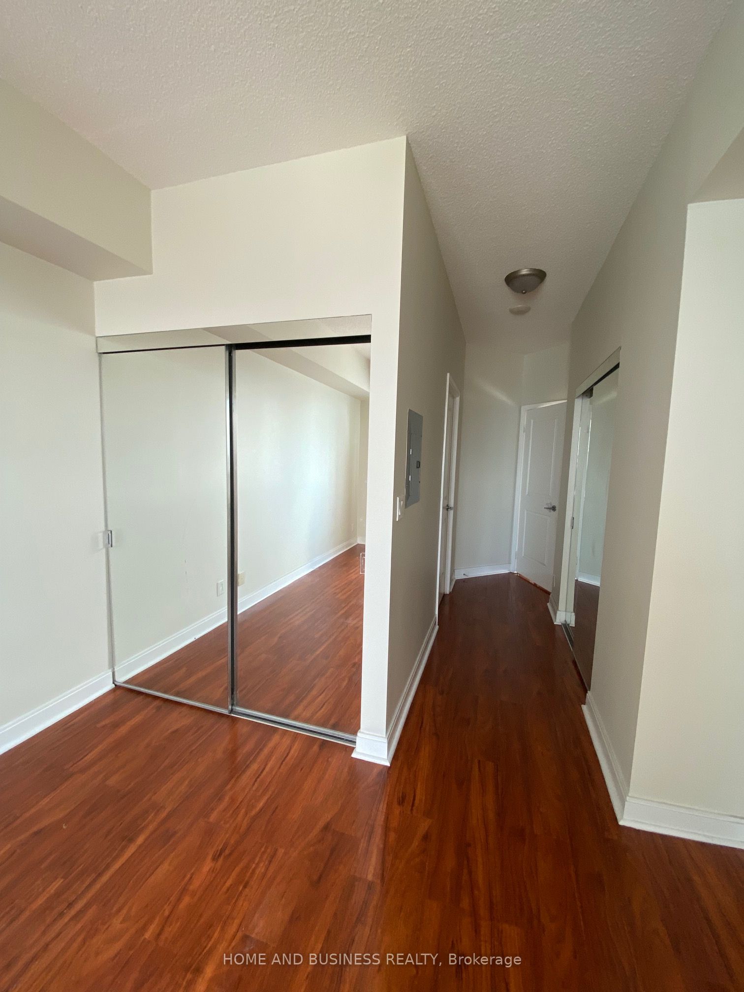 70 Absolute Avenue 2505 Property Photo 8