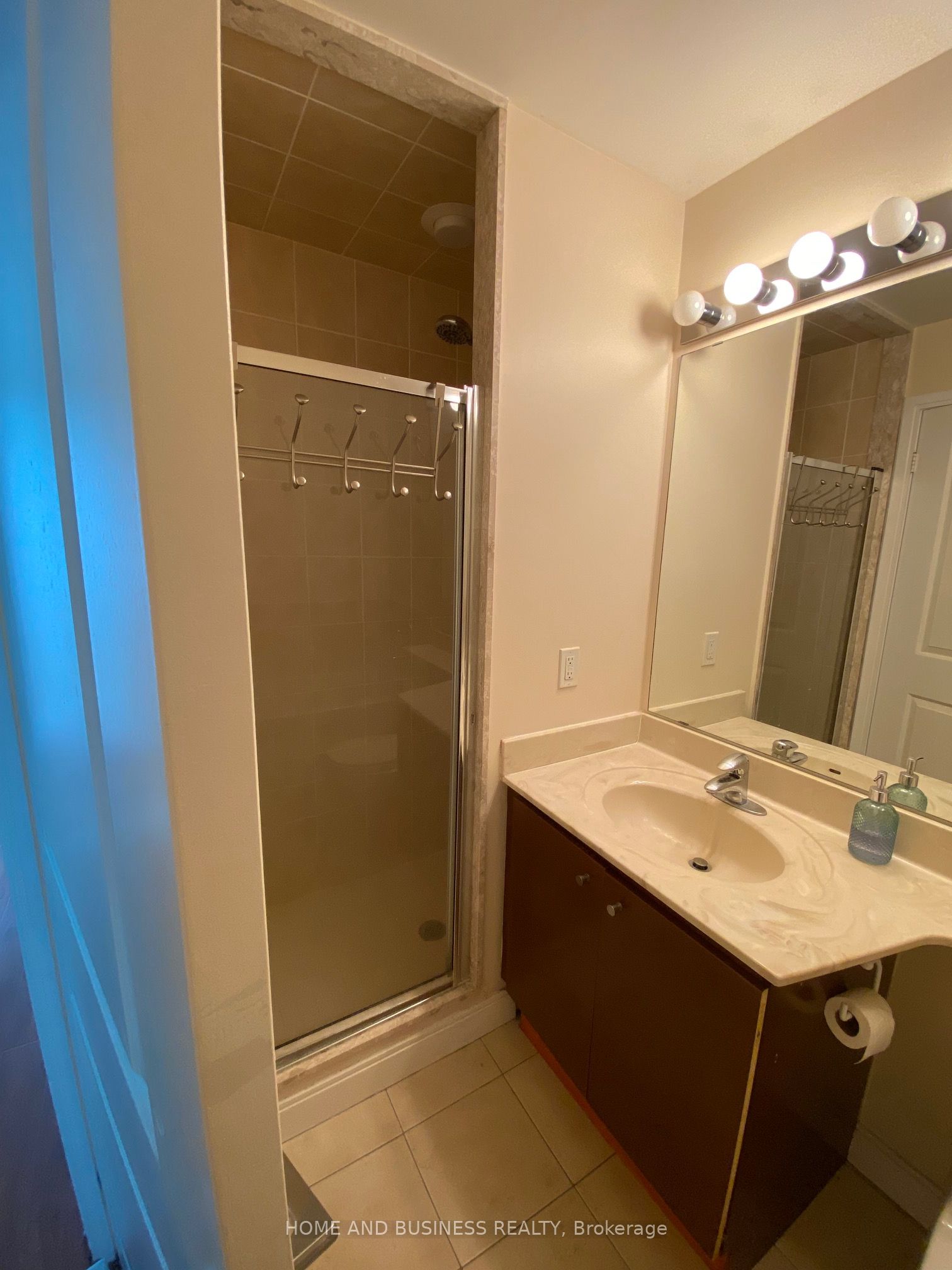70 Absolute Avenue 2505 Property Photo 10