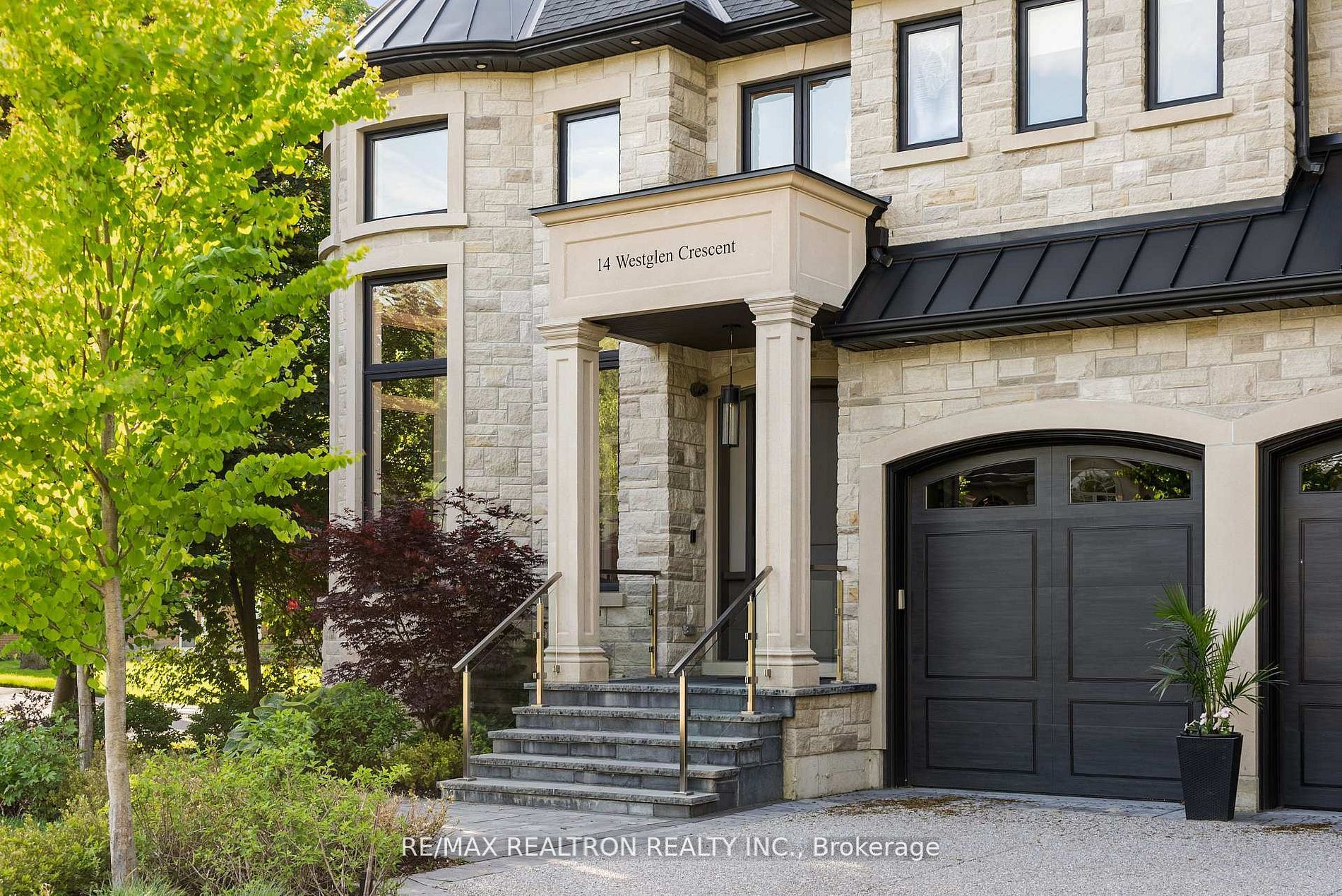 14 Westglen Crescent