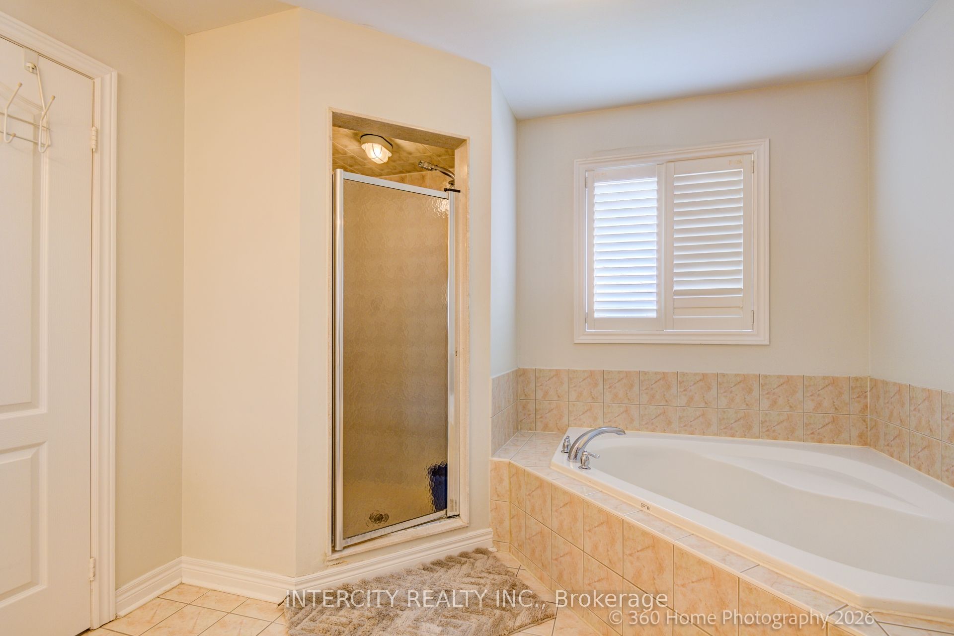 27 Modesto Crescent Property Photo 15