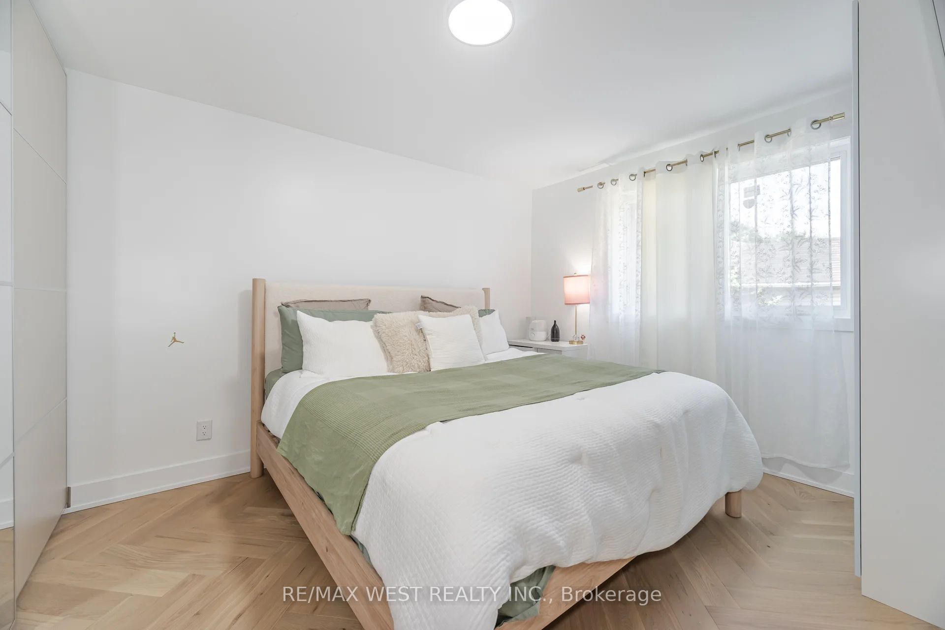 92 Archibald Street Property Photo 6
