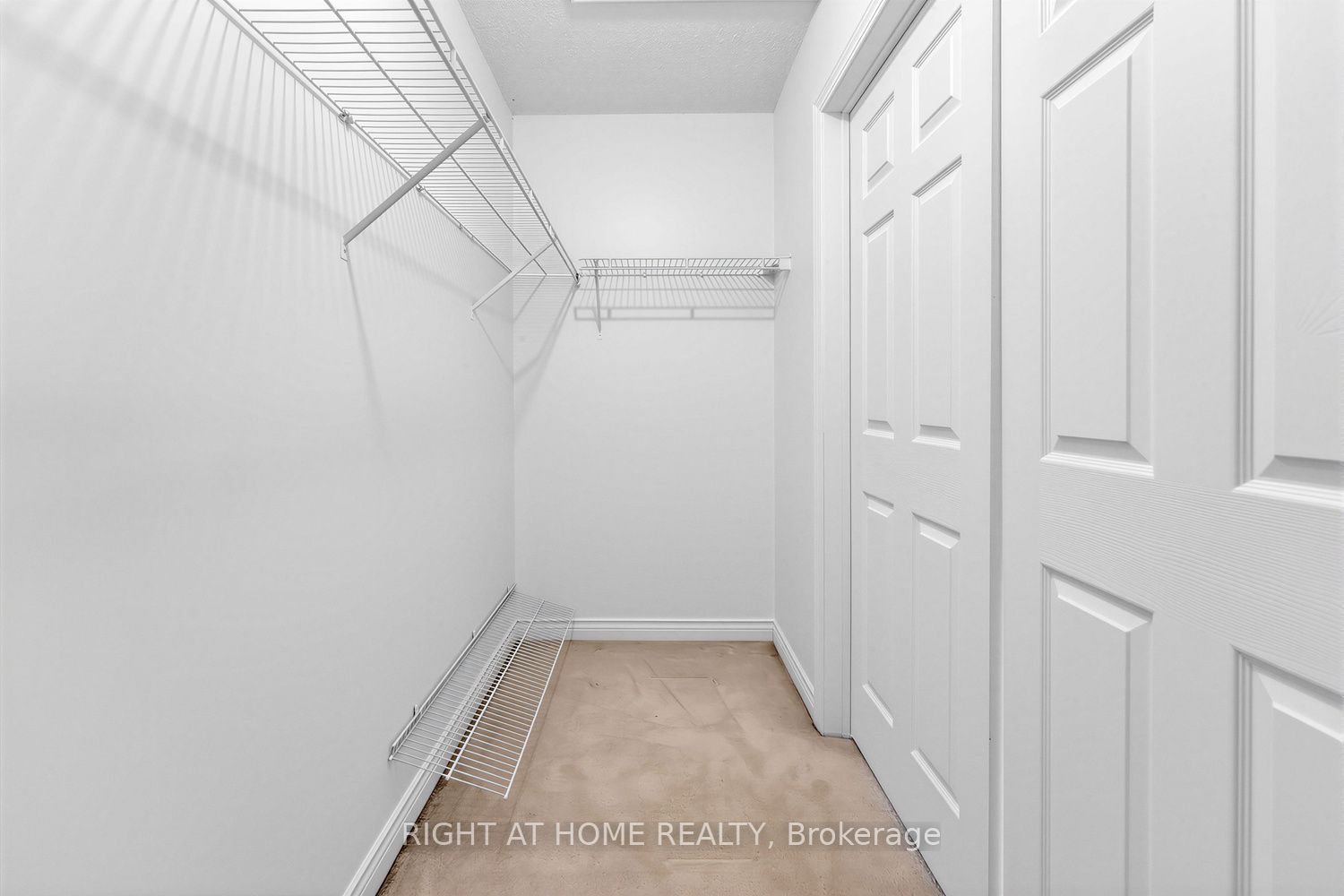 4145 Bonavista Crescent Property Photo 26