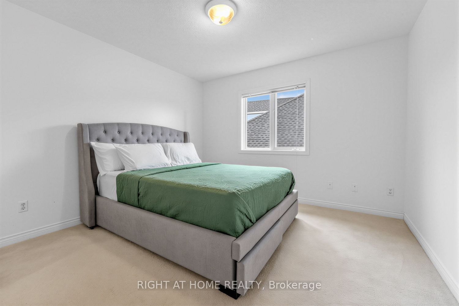 4145 Bonavista Crescent Property Photo 31