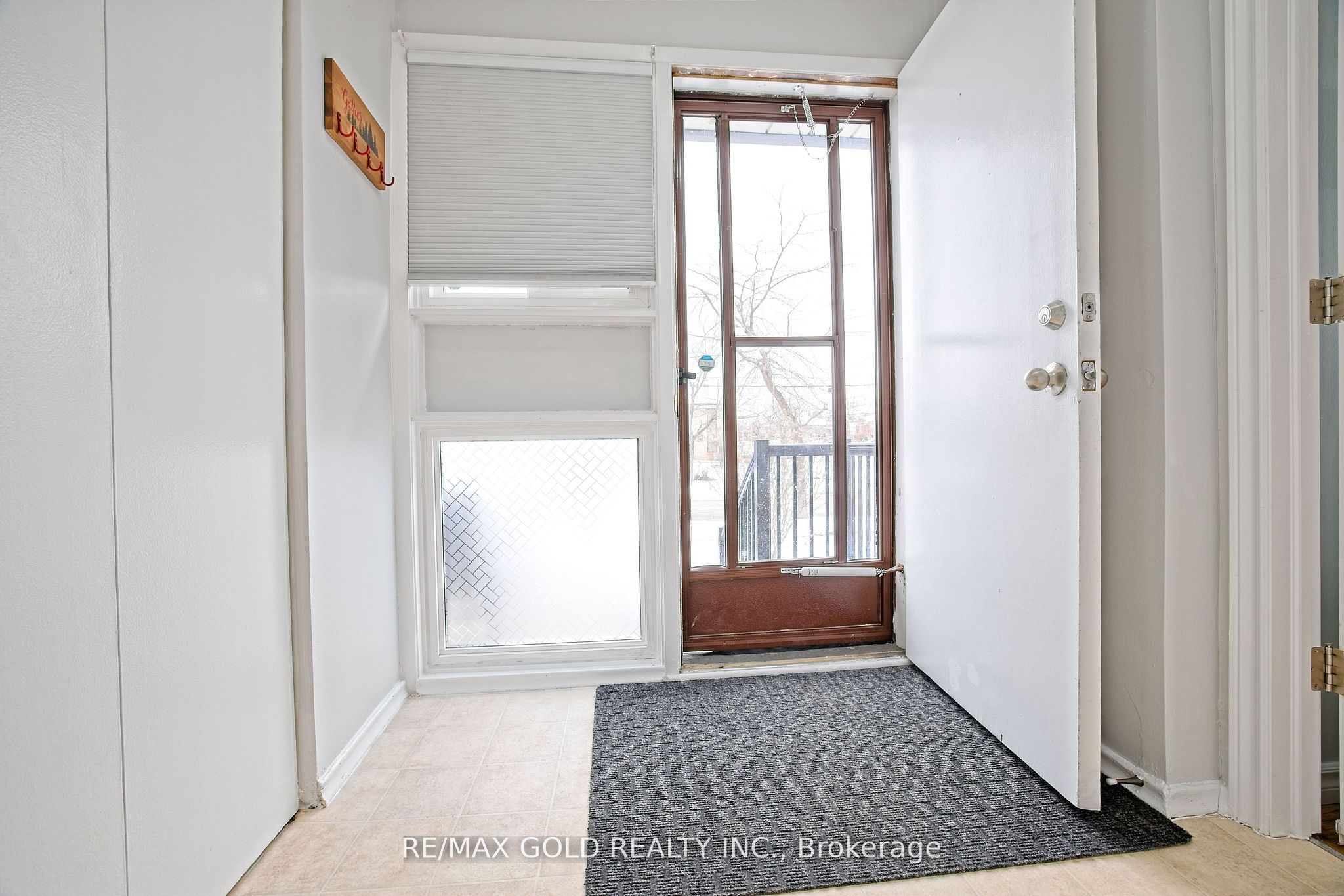 130 Duncanwoods Drive Main Property Photo 16