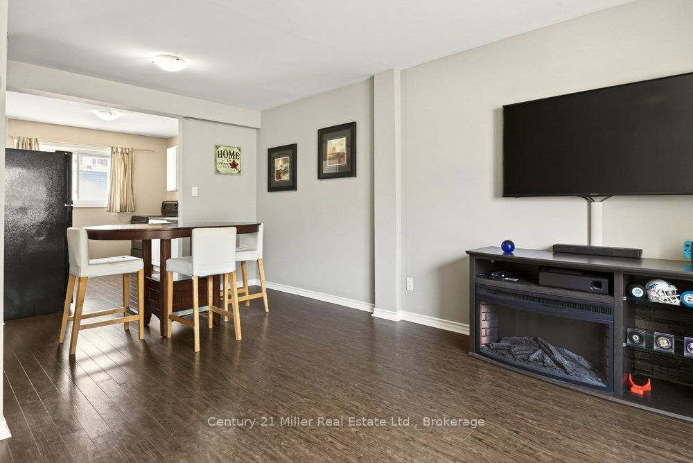2050 Upper Middle Road 69 Property Photo 10