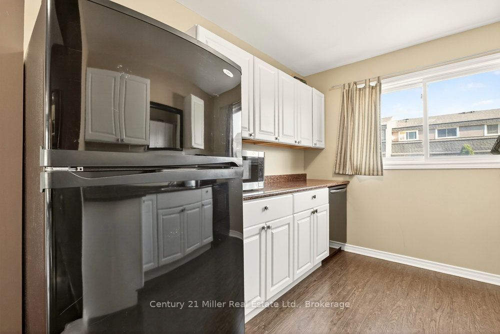 2050 Upper Middle Road 69 Property Photo 12
