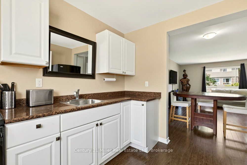 2050 Upper Middle Road 69 Property Photo 13