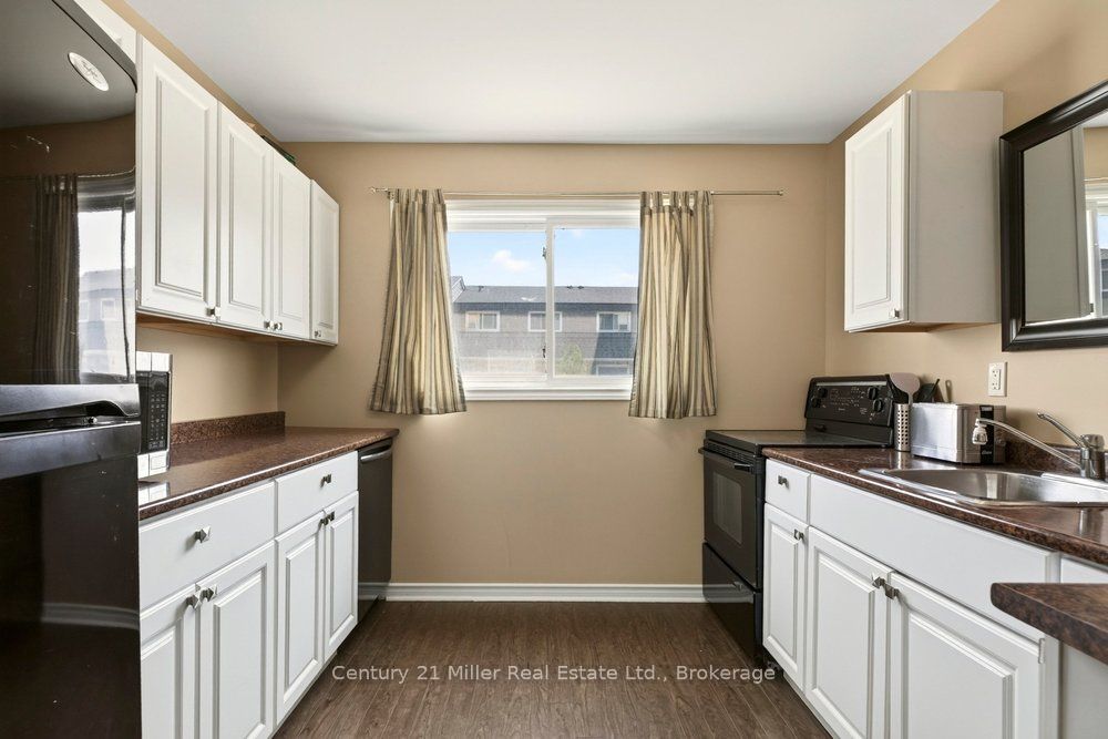 2050 Upper Middle Road 69 Property Photo 14