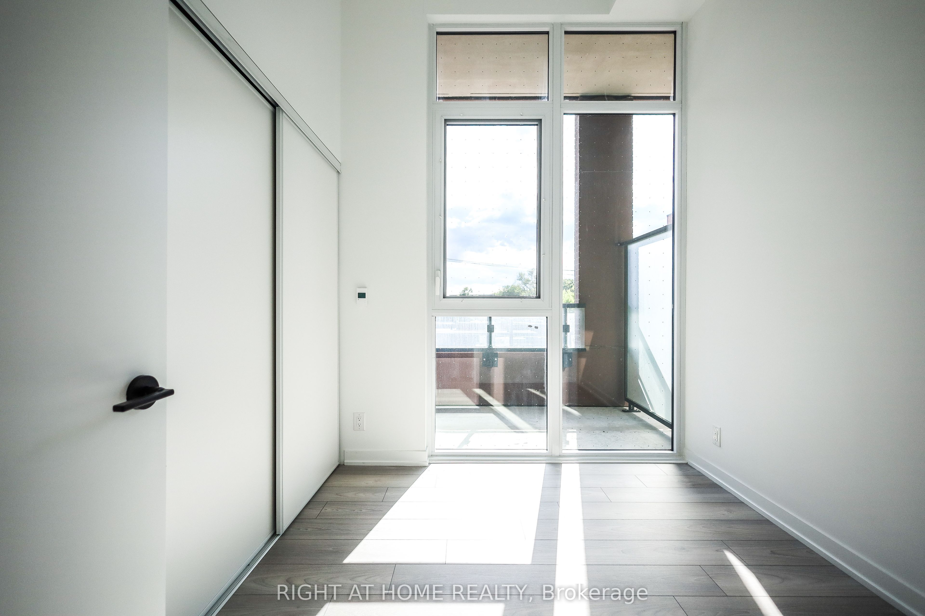 285 Dufferin Street 220 Property Photo 26