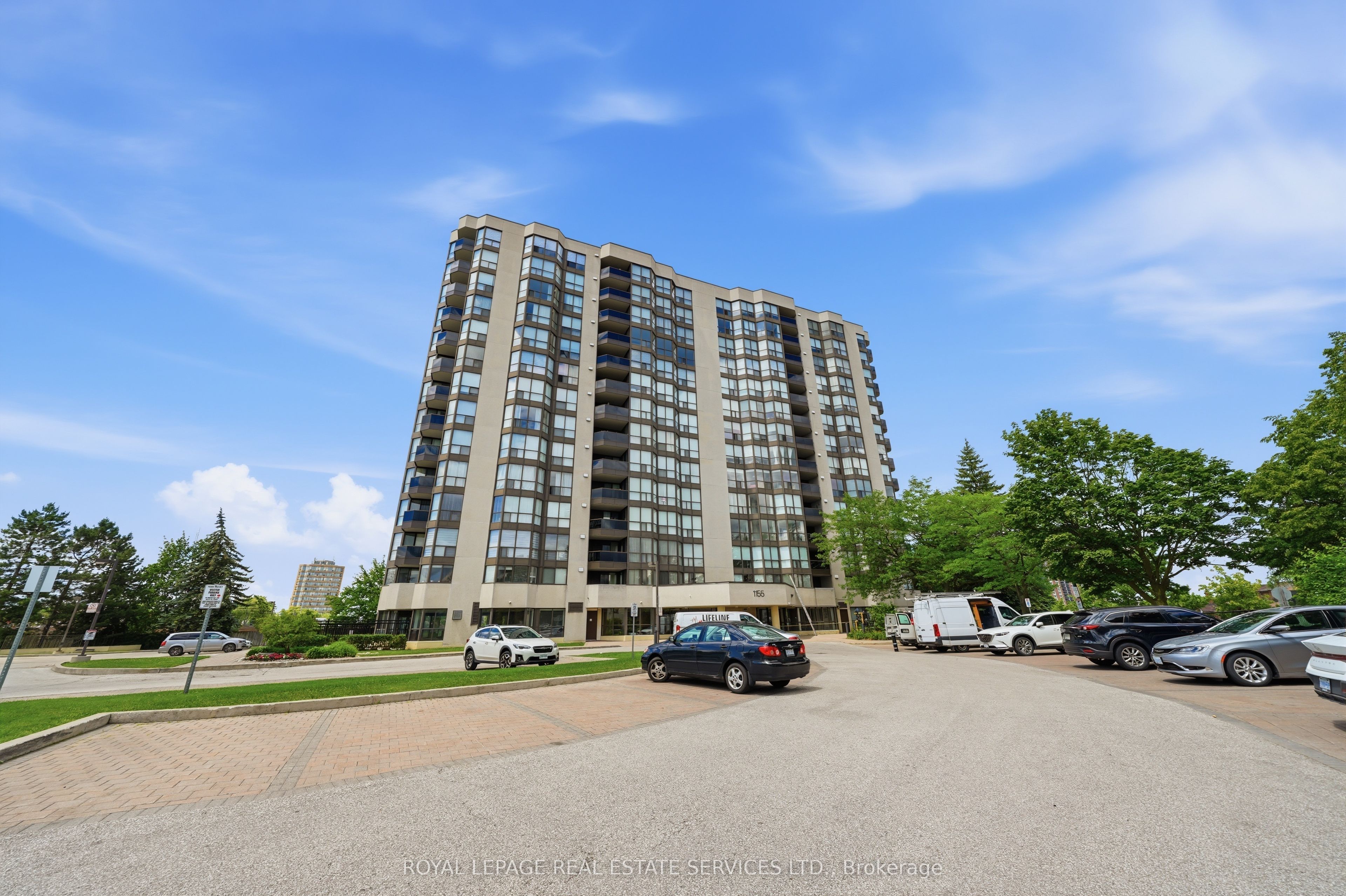 1155 Bough Beeches Boulevard 405 Property Photo 1