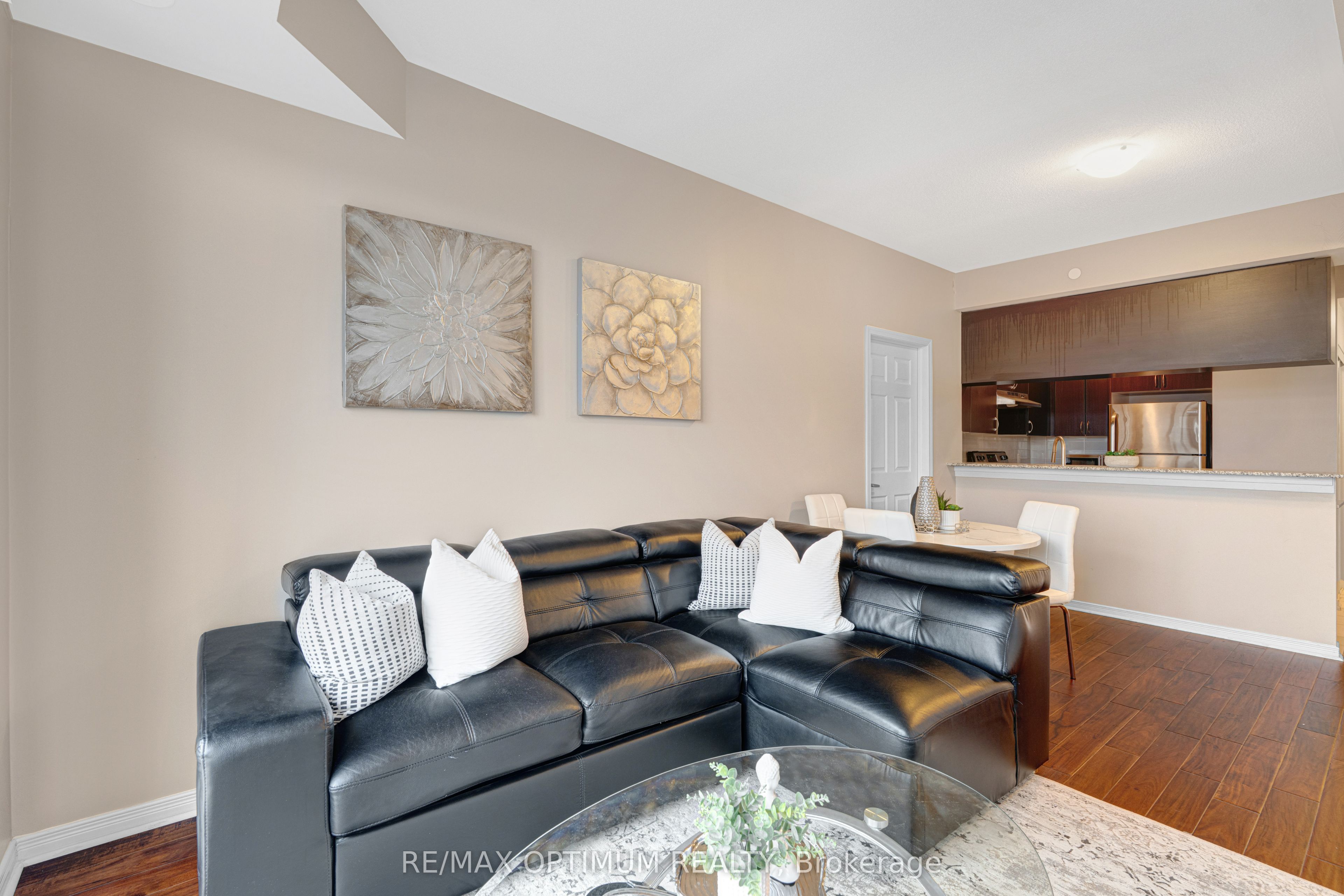 50 Sky Harbour Drive 402 Property Photo 6