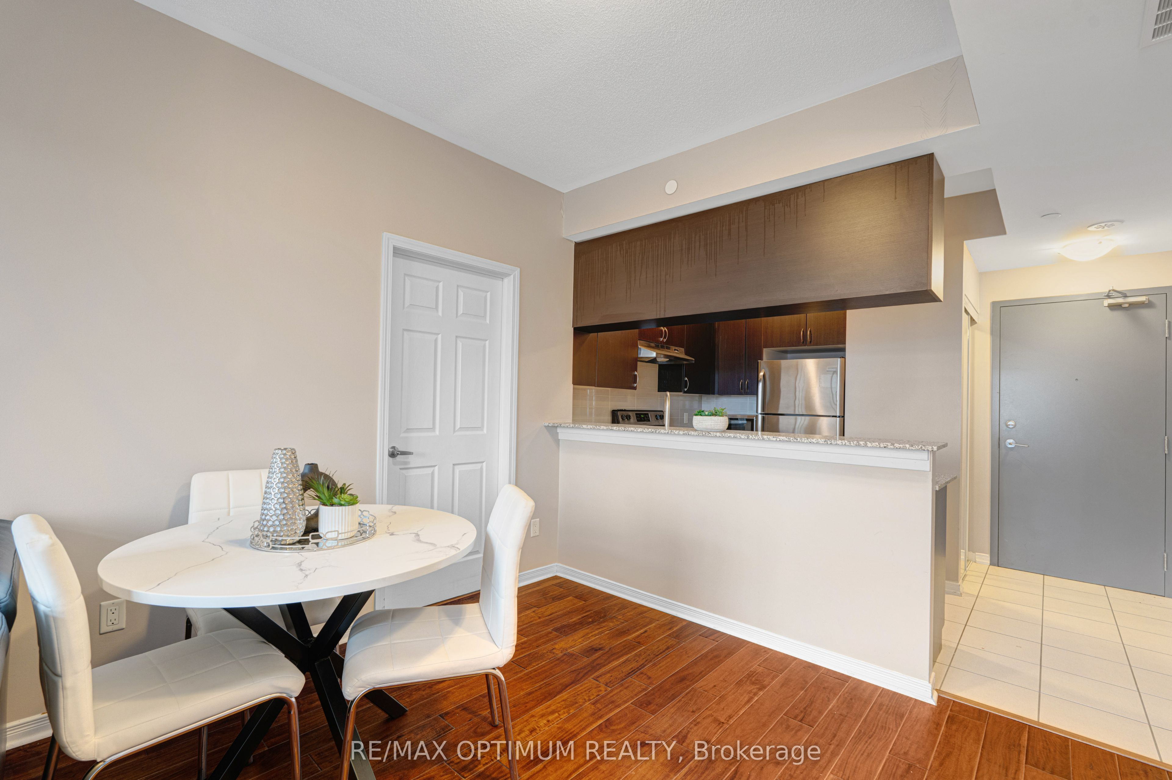 50 Sky Harbour Drive 402 Property Photo 8