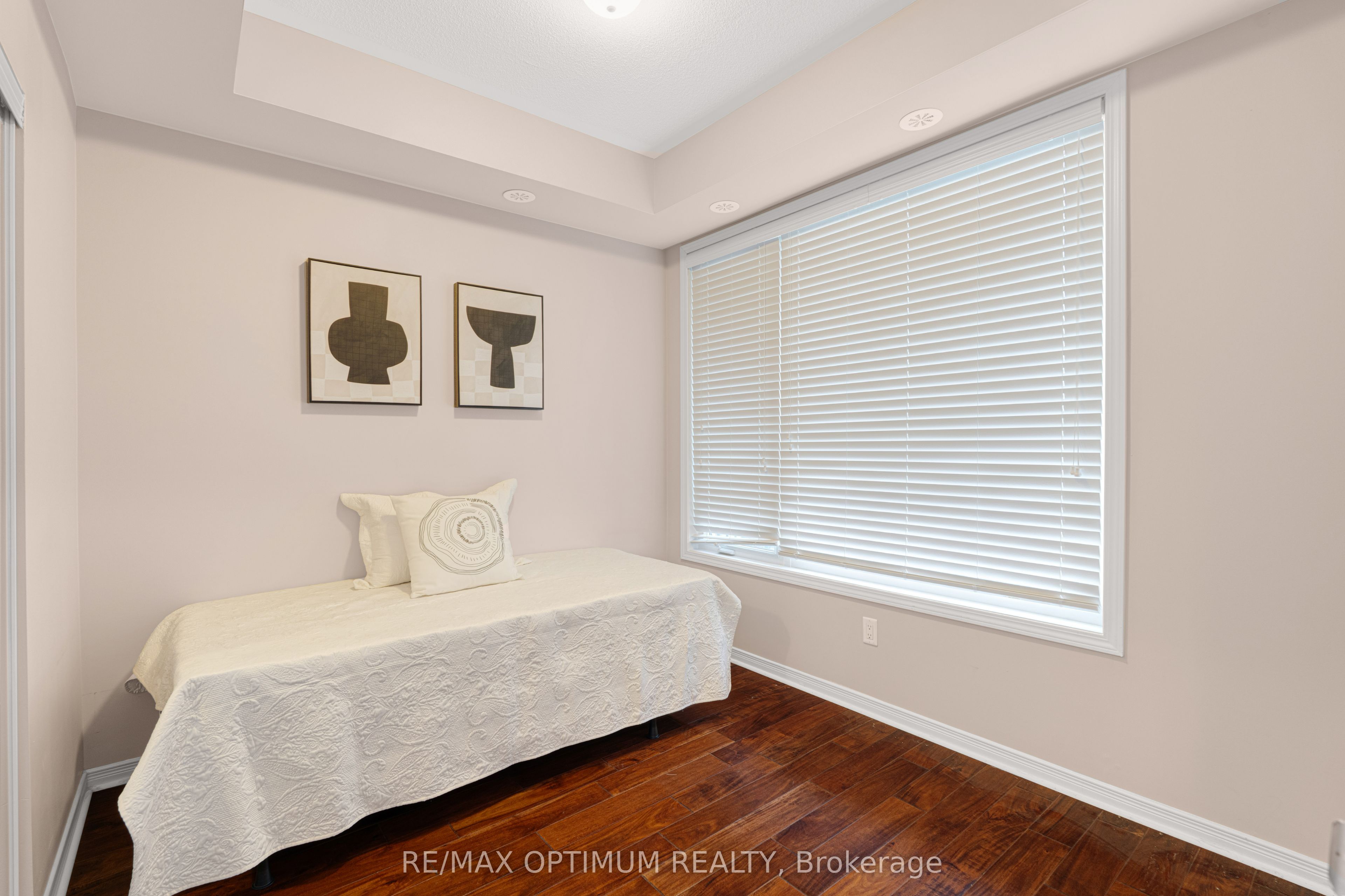 50 Sky Harbour Drive 402 Property Photo 19
