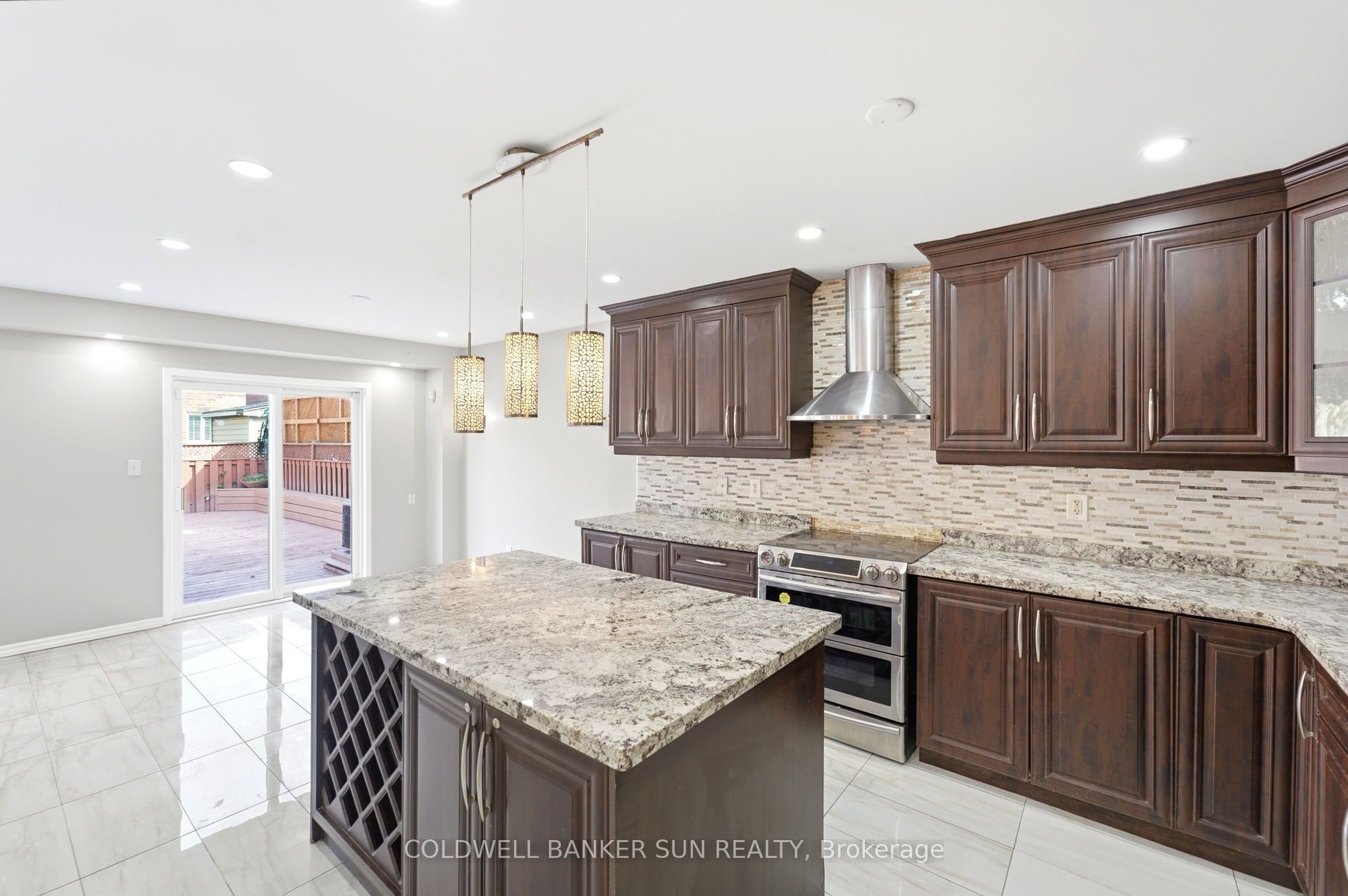 67 Tufton Crescent Property Photo 8