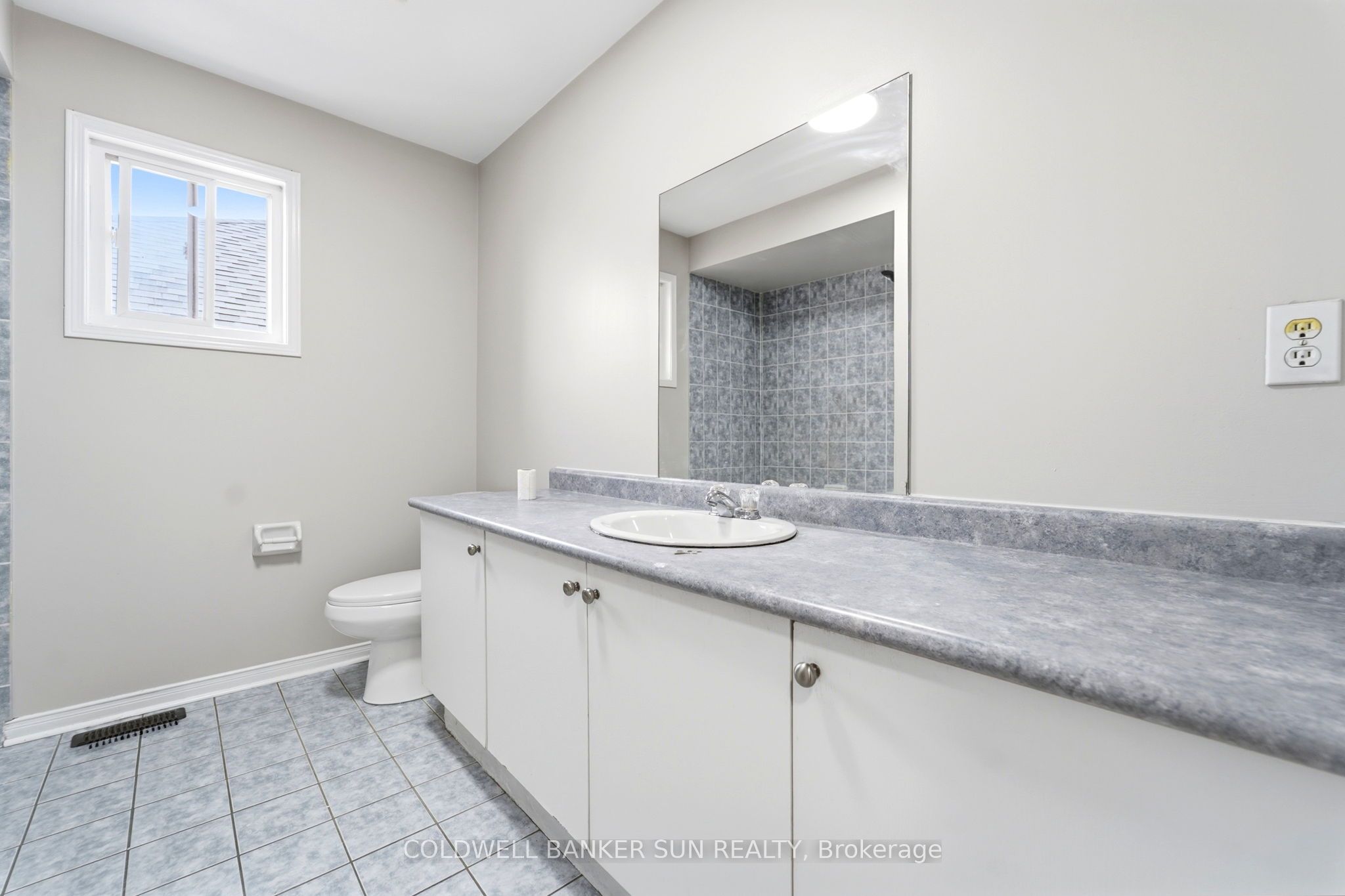 67 Tufton Crescent Property Photo 24