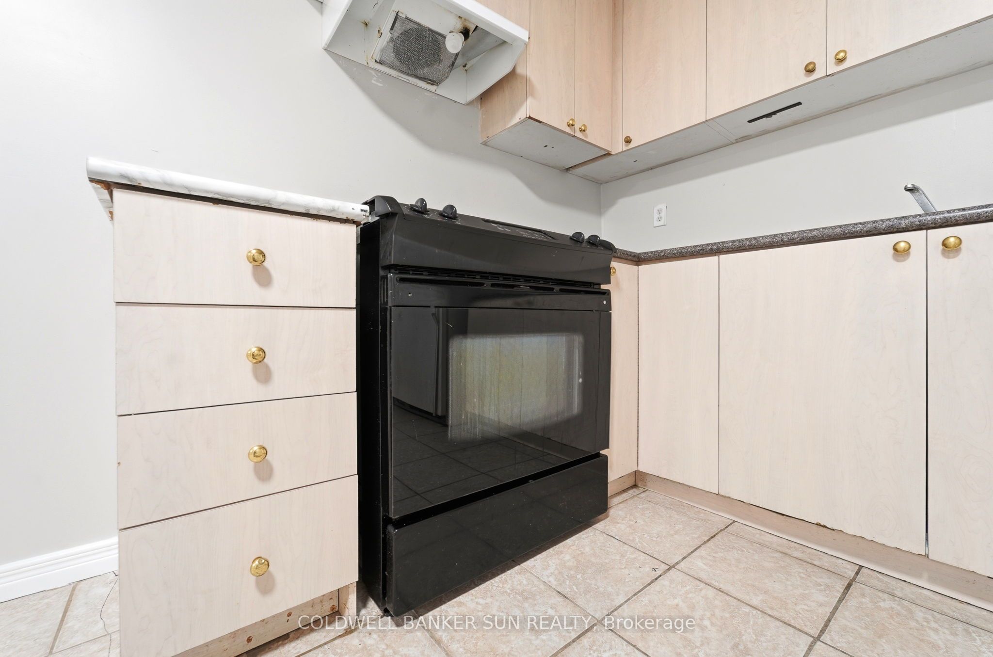 67 Tufton Crescent Property Photo 32