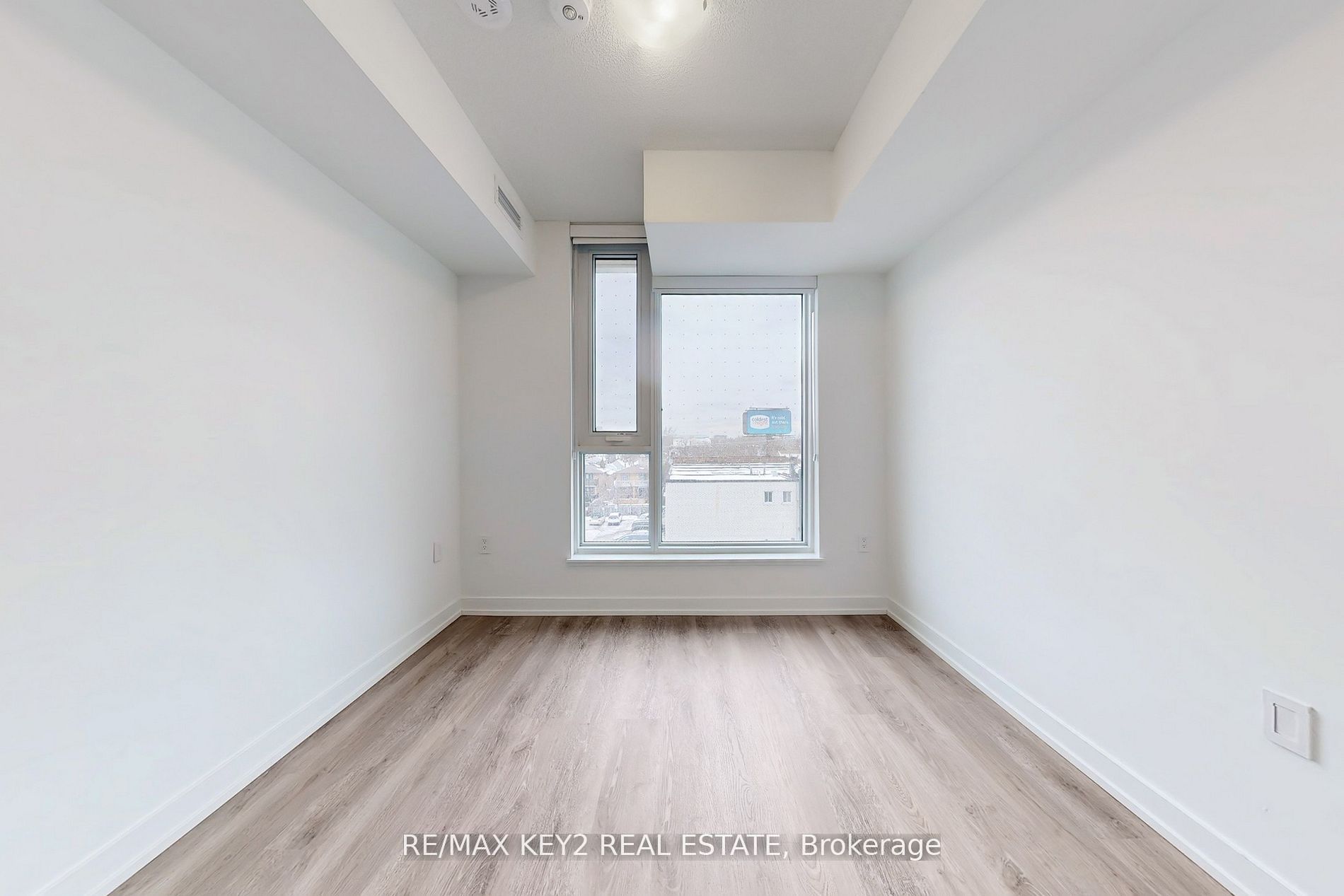 556 Marlee Avenue 425 Property Photo 10