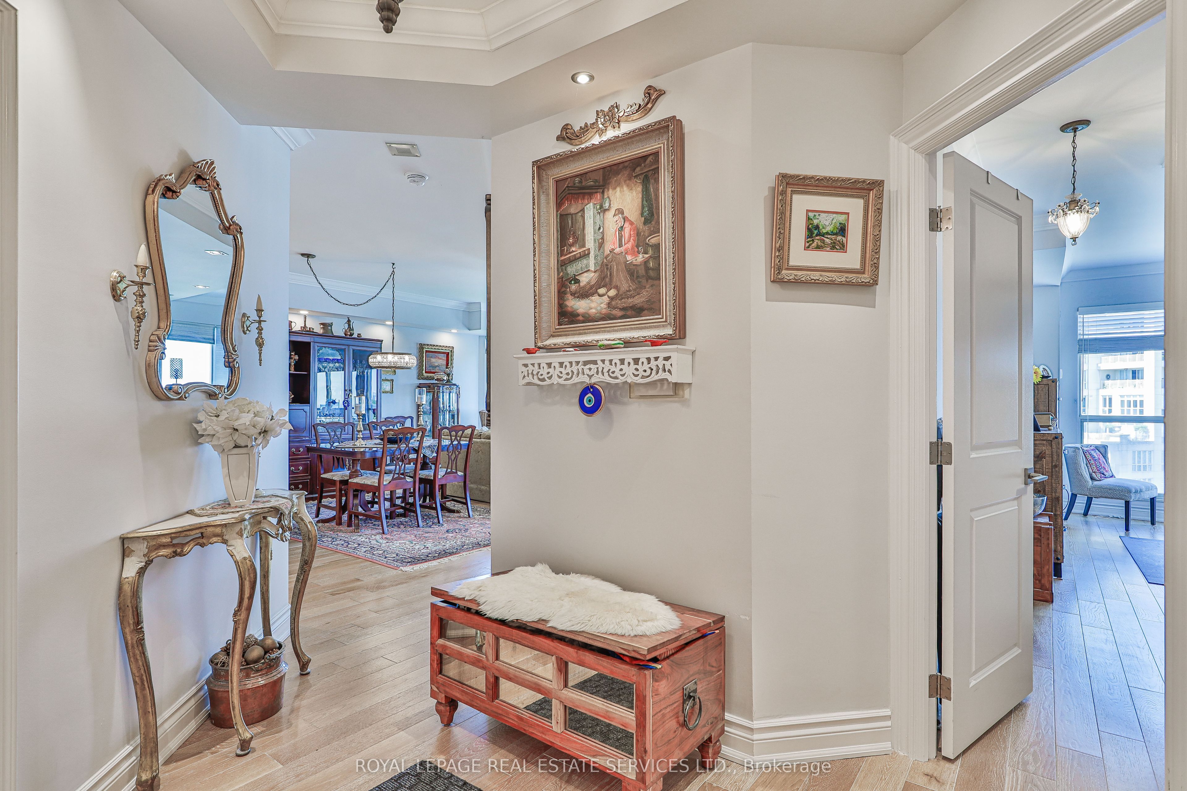 2267 Lake Shore Boulevard W 1304 Property Photo 6