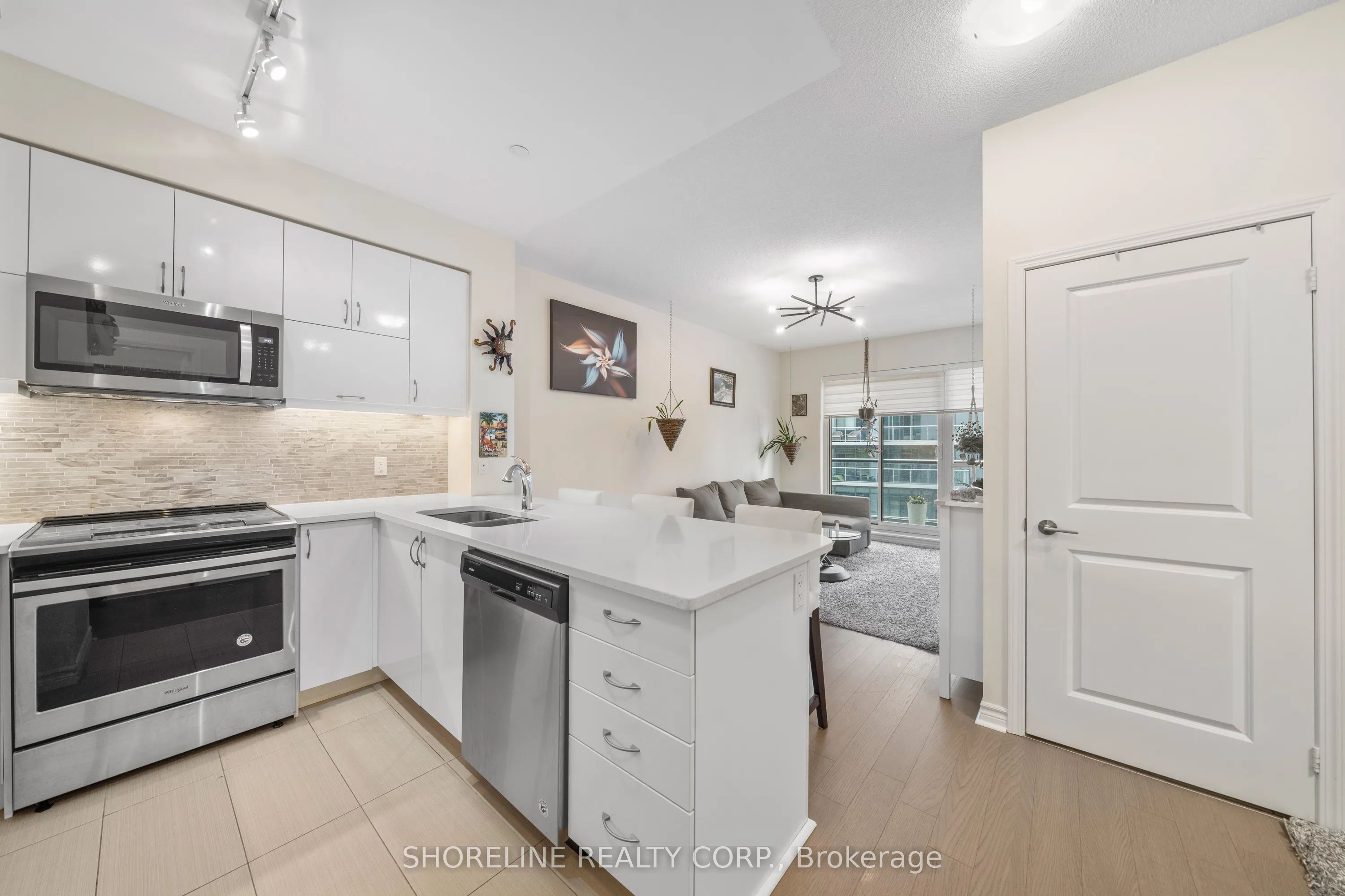 39 Annie Craig Drive 1502