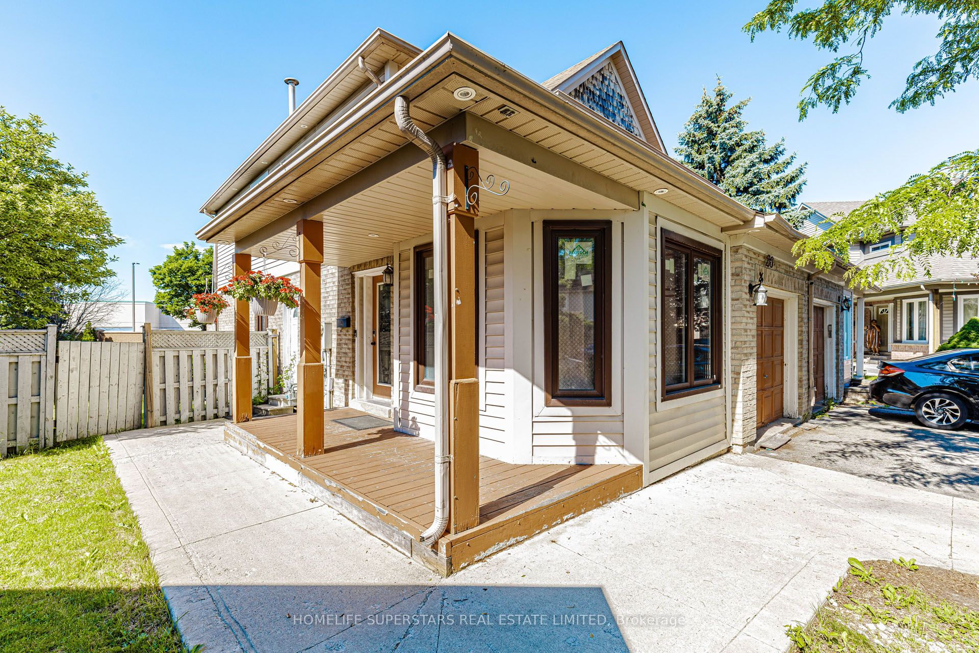 26 Amazon Court Property Photo 7