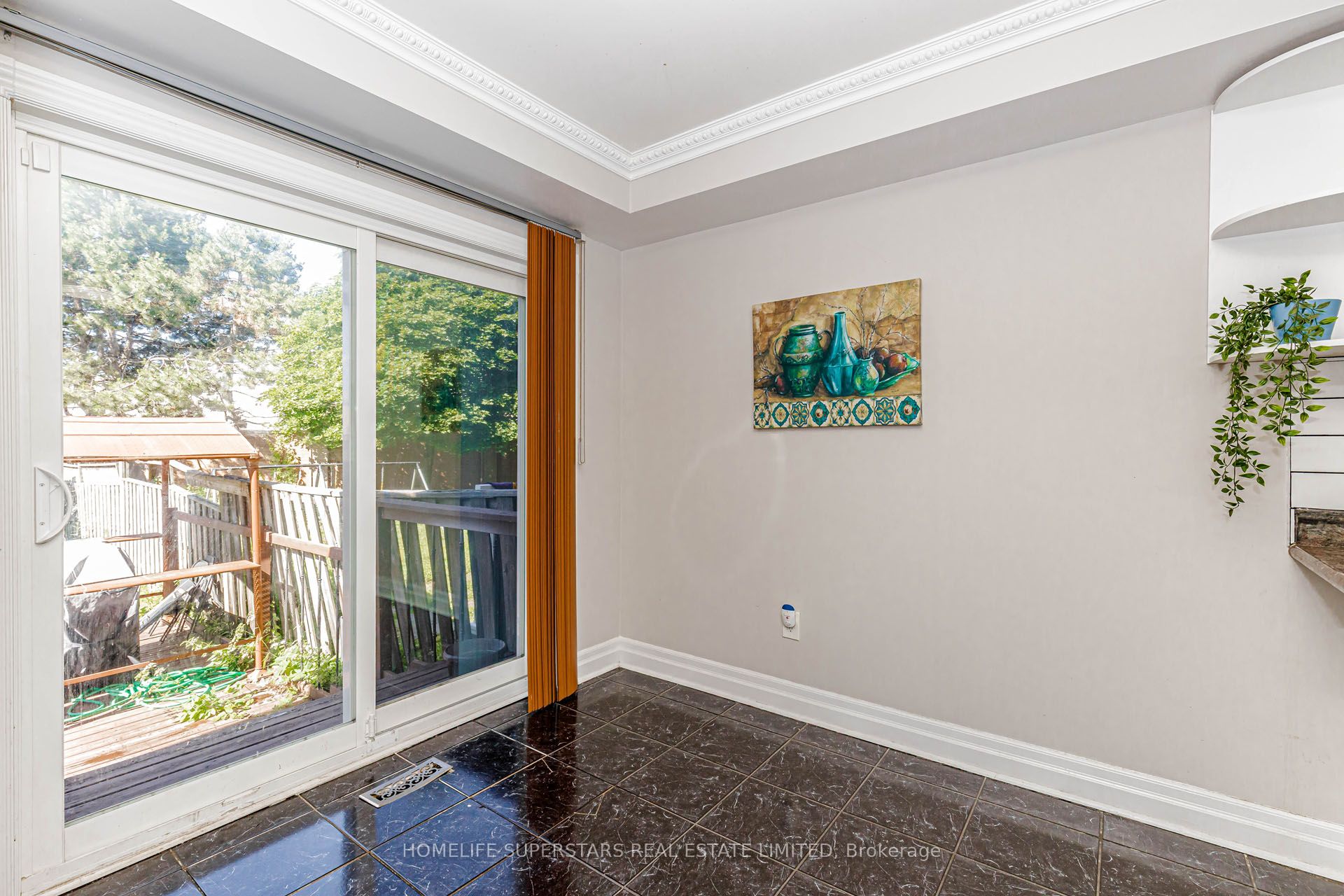 26 Amazon Court Property Photo 18