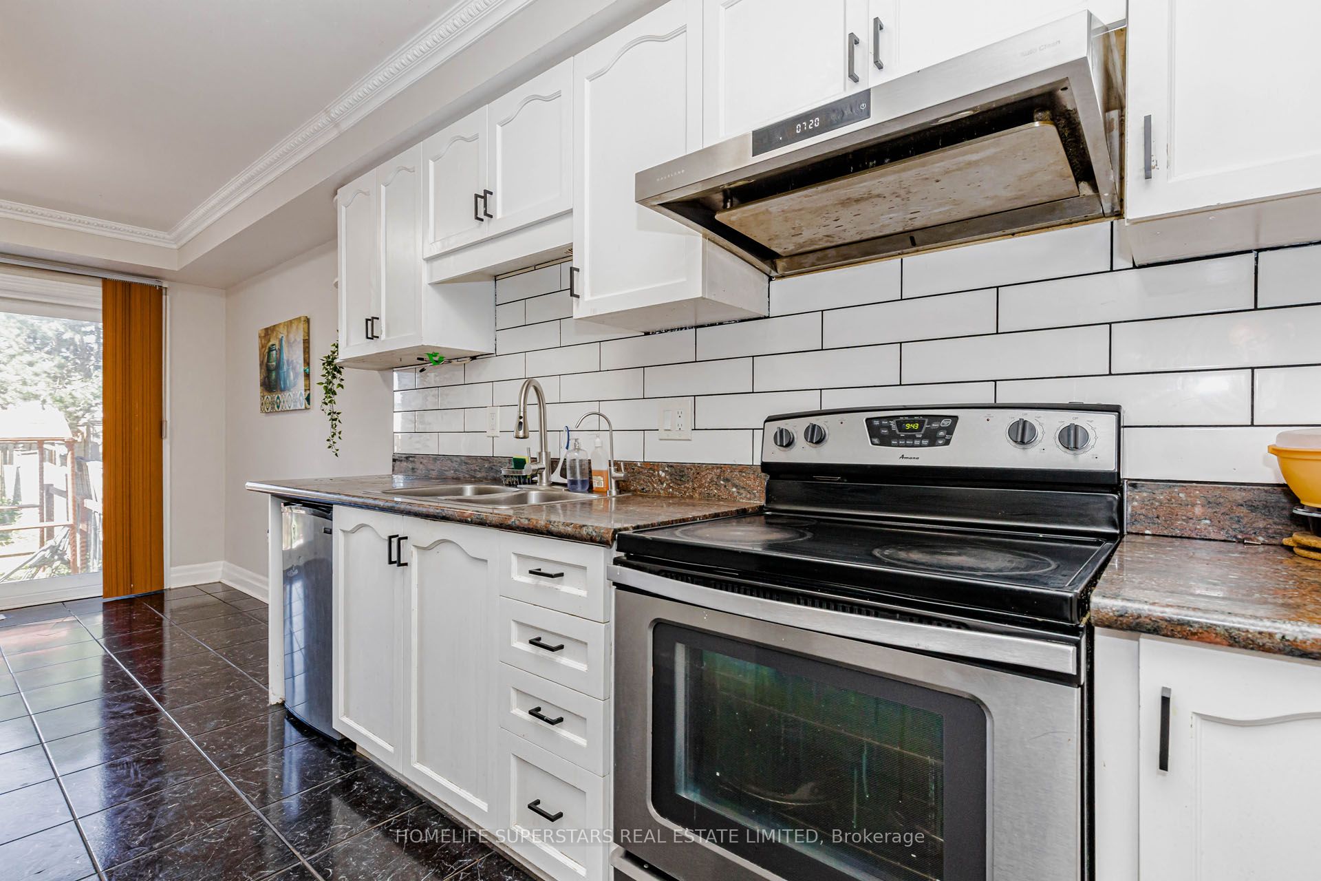 26 Amazon Court Property Photo 21