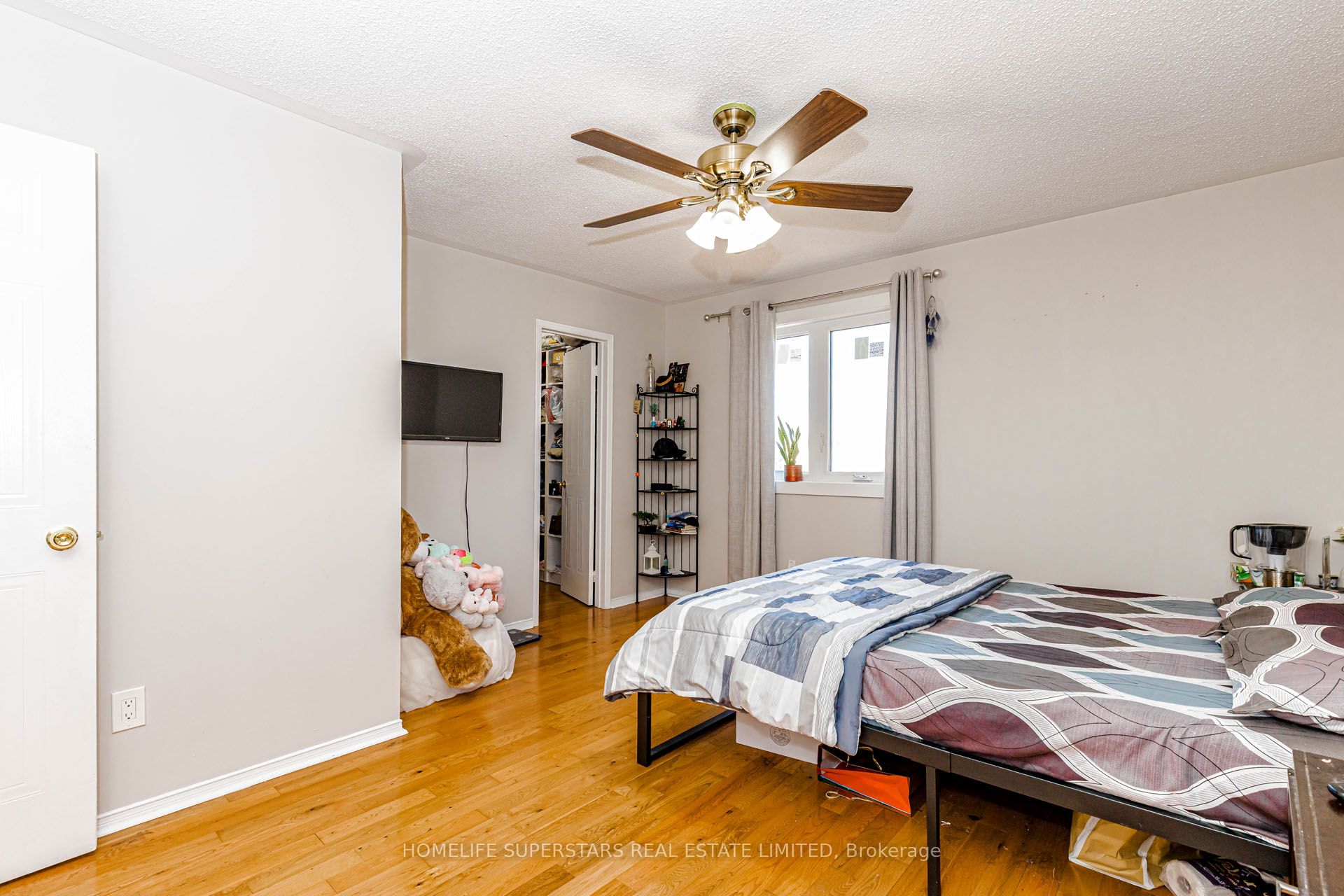 26 Amazon Court Property Photo 27