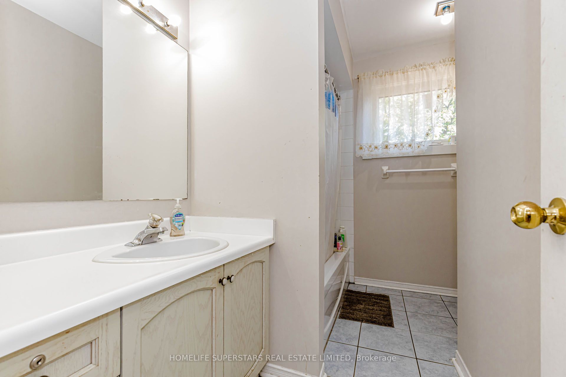 26 Amazon Court Property Photo 35
