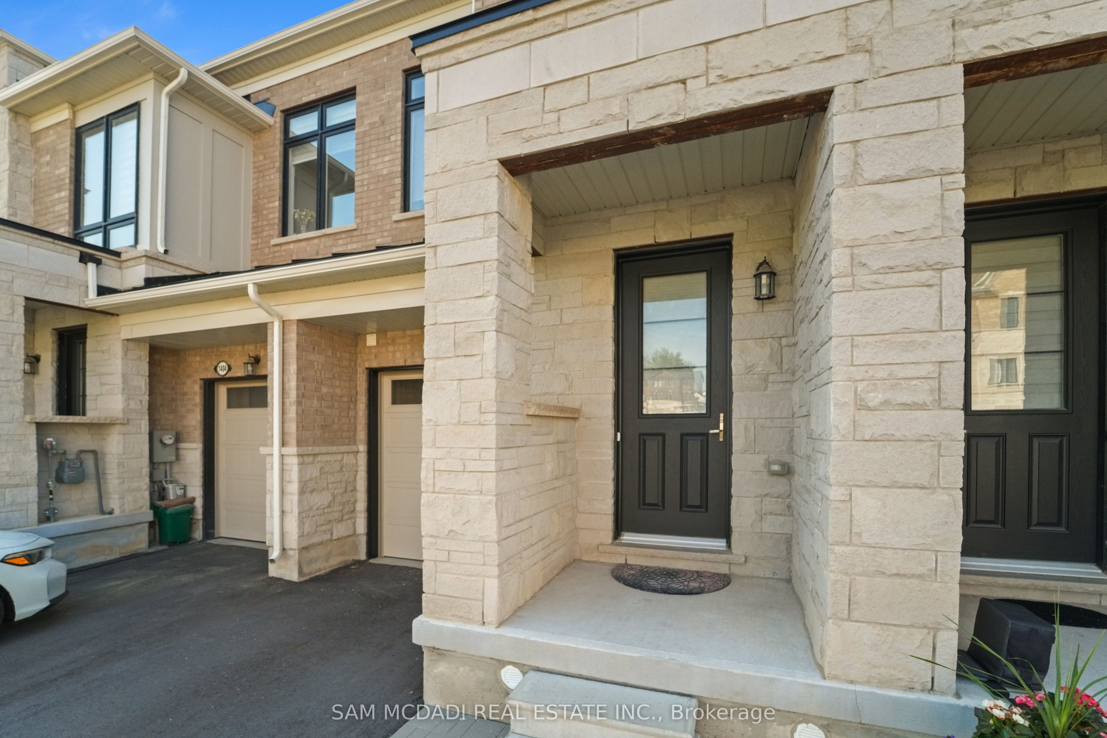 1402 Almonte Drive Property Photo 2