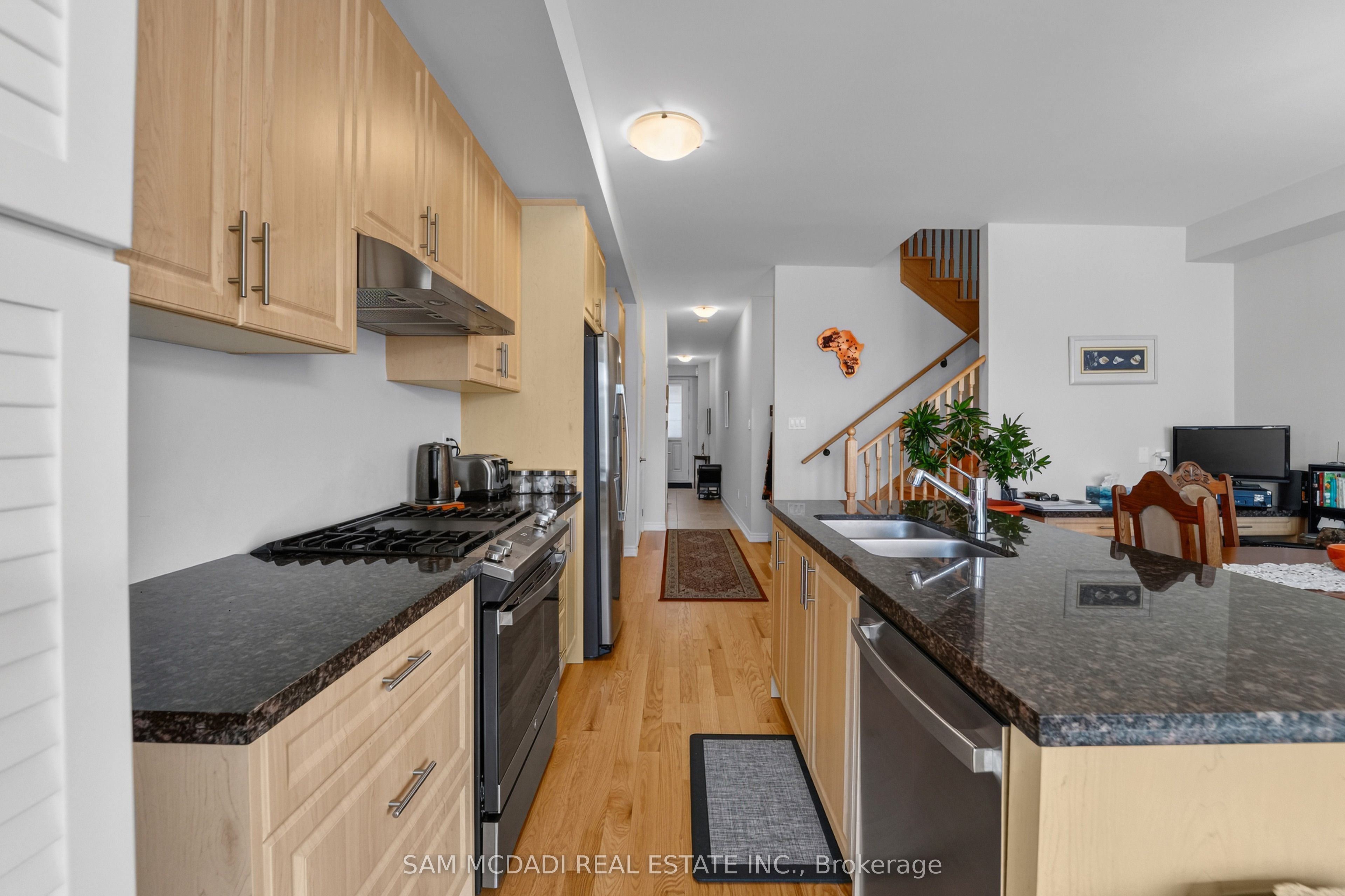 1402 Almonte Drive Property Photo 10