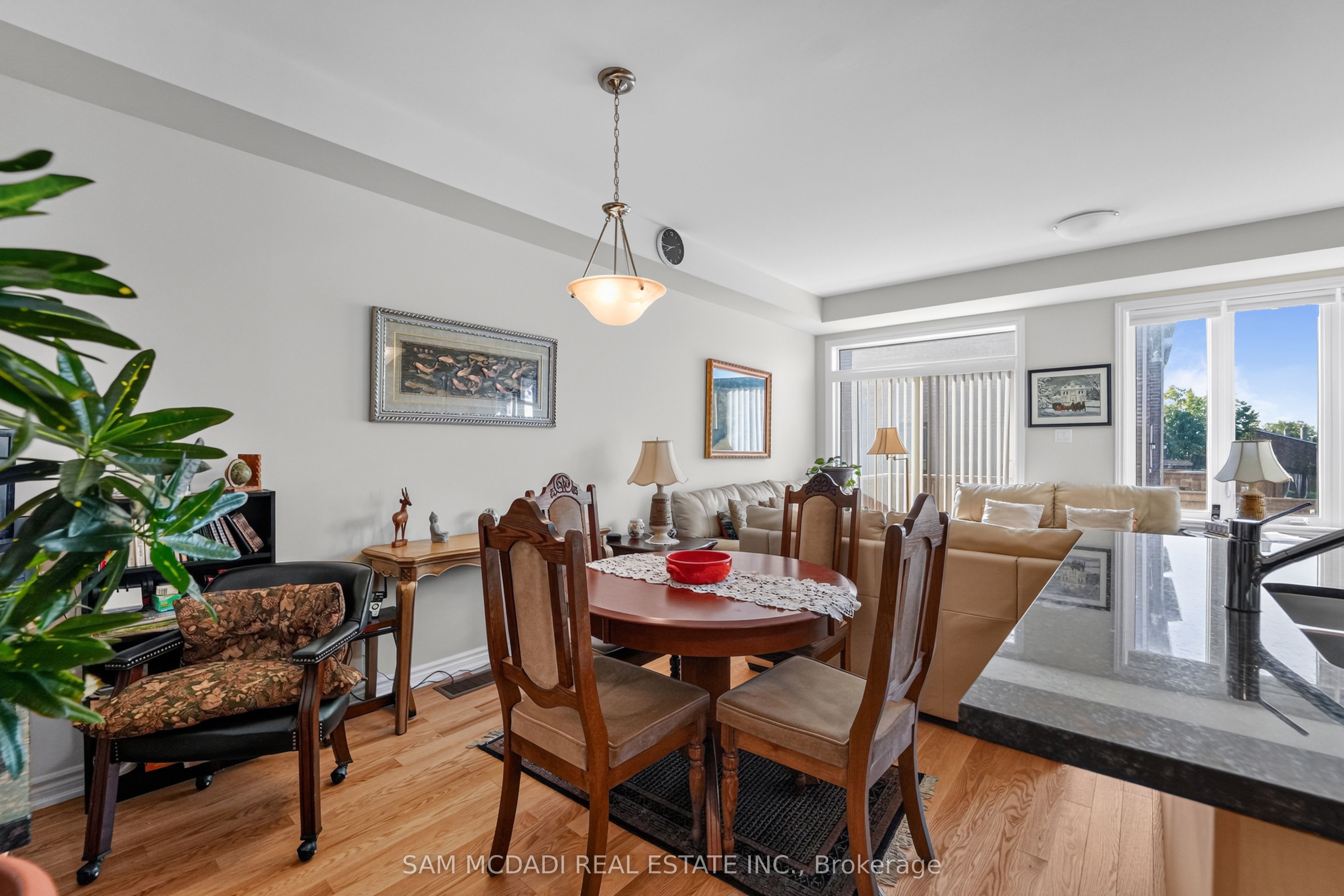 1402 Almonte Drive Property Photo 15