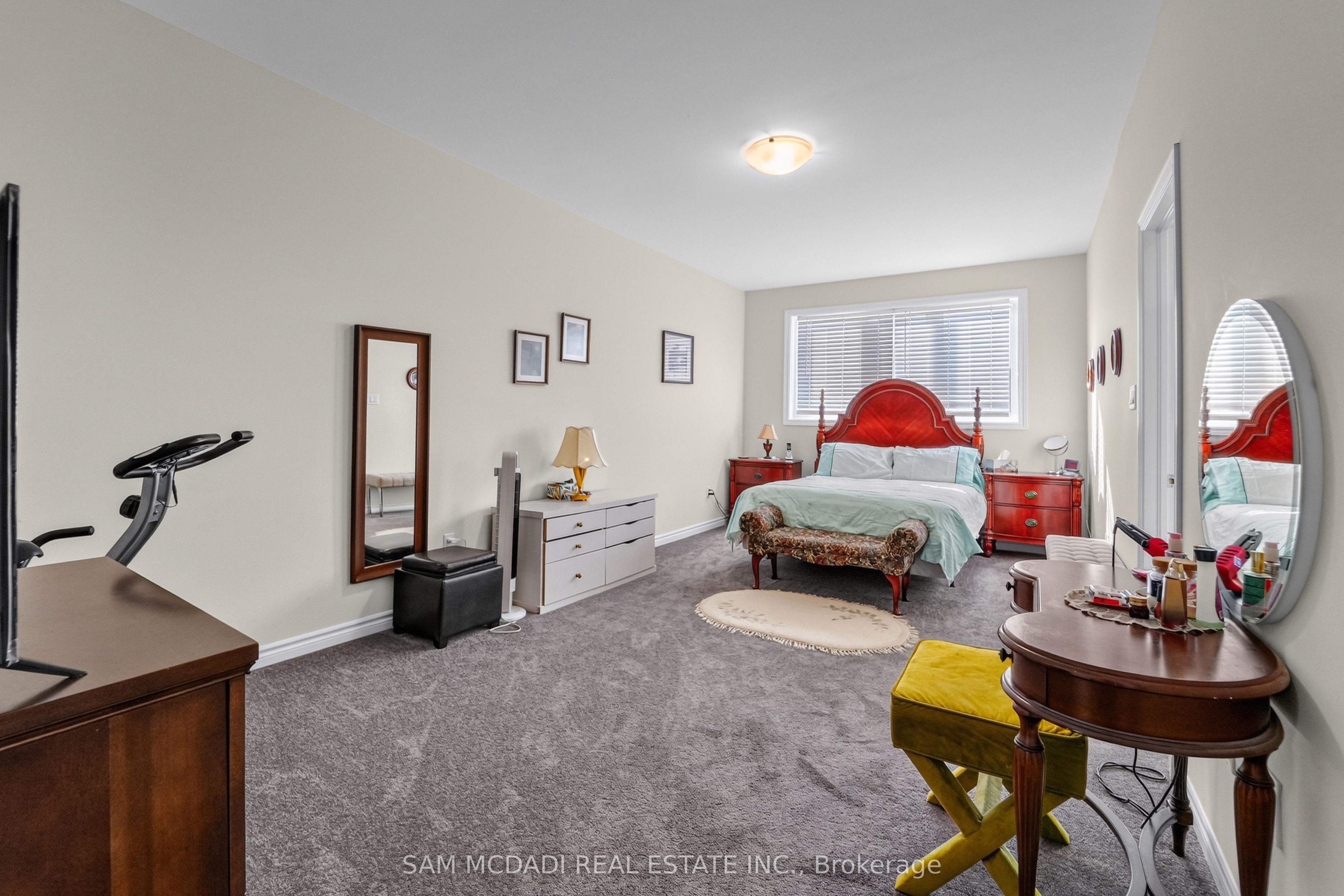 1402 Almonte Drive Property Photo 19