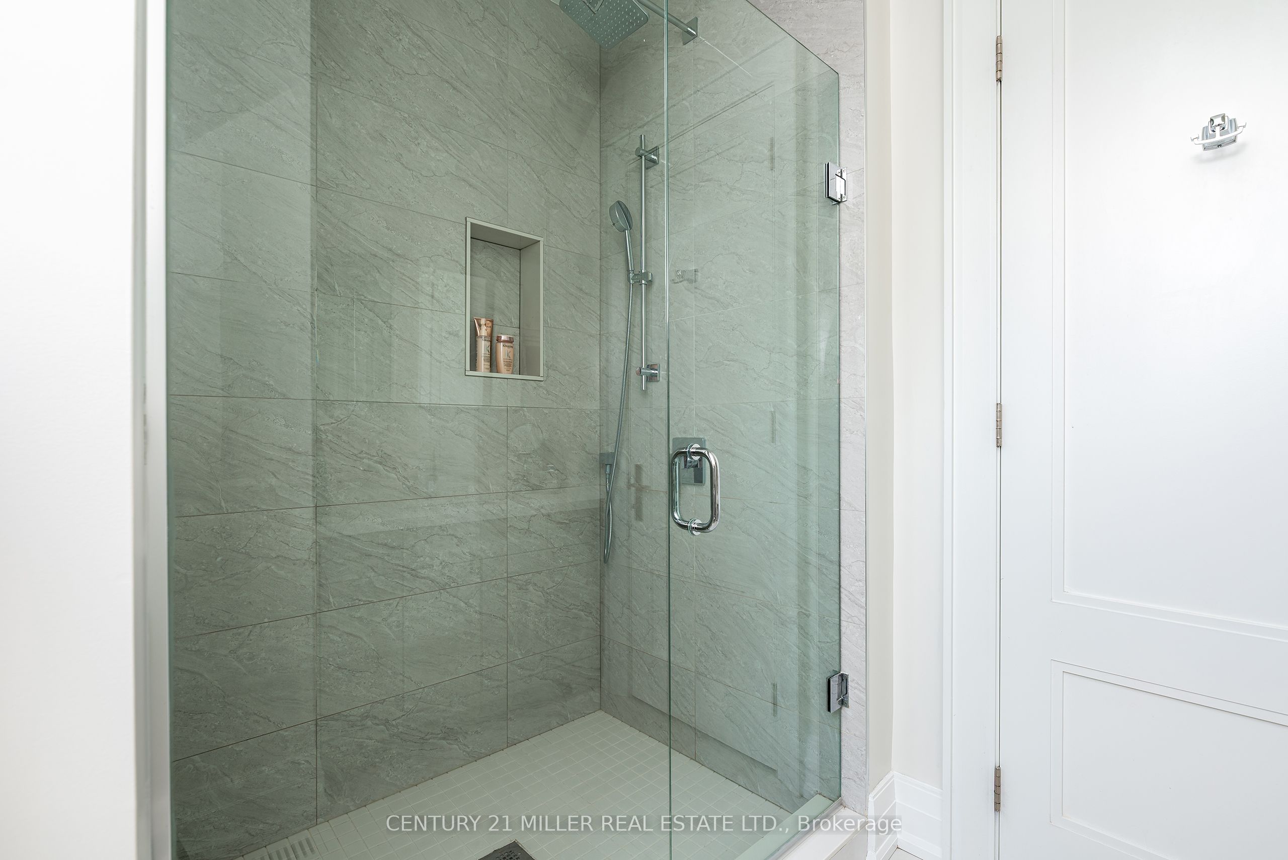 487 Orchard Drive Property Photo 26