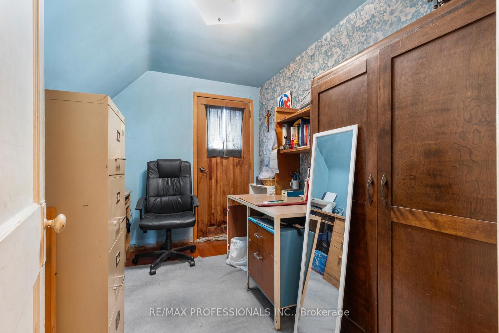 16 Cliff Street Property Photo 8