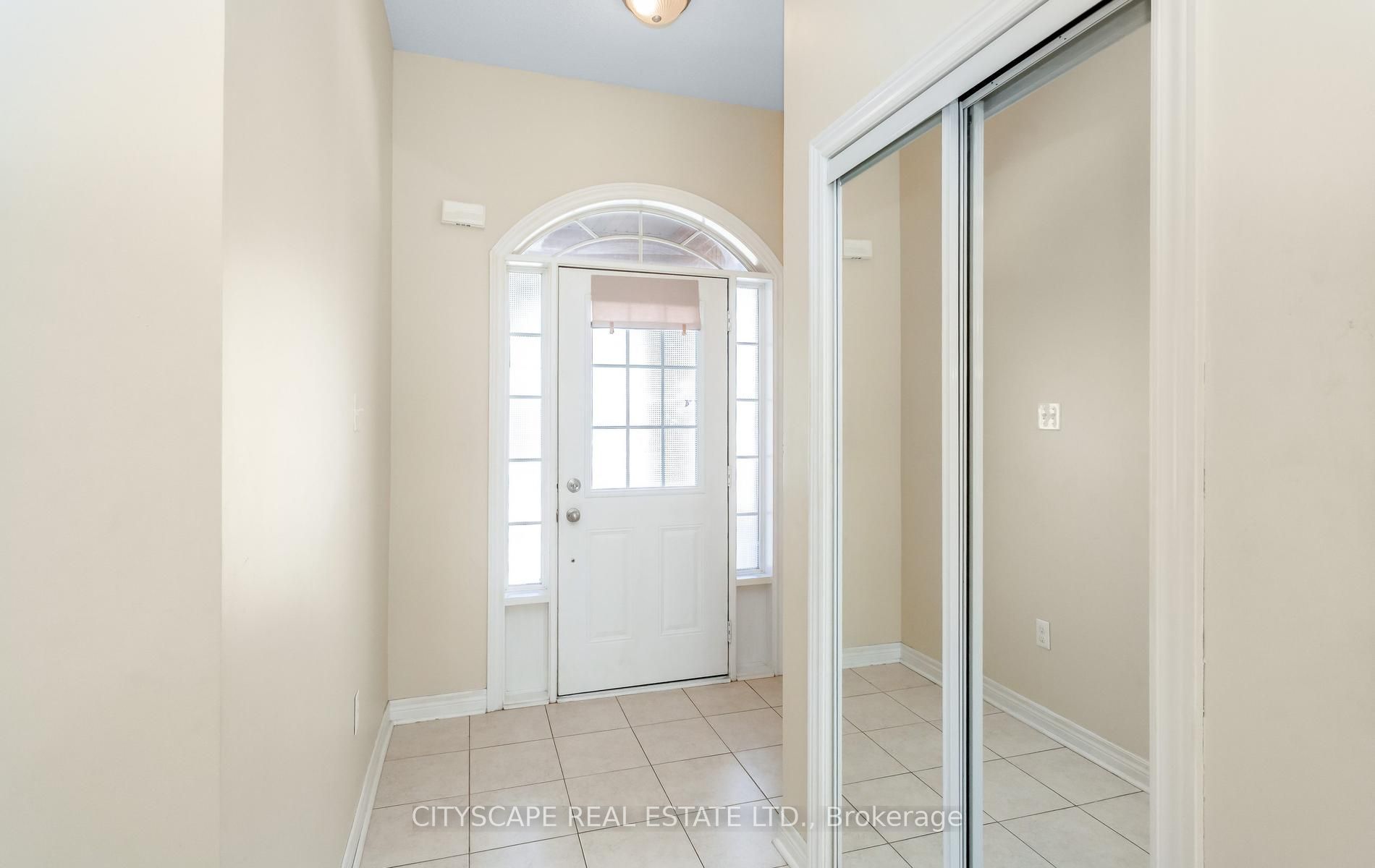4704 Centretown Way Property Photo 11