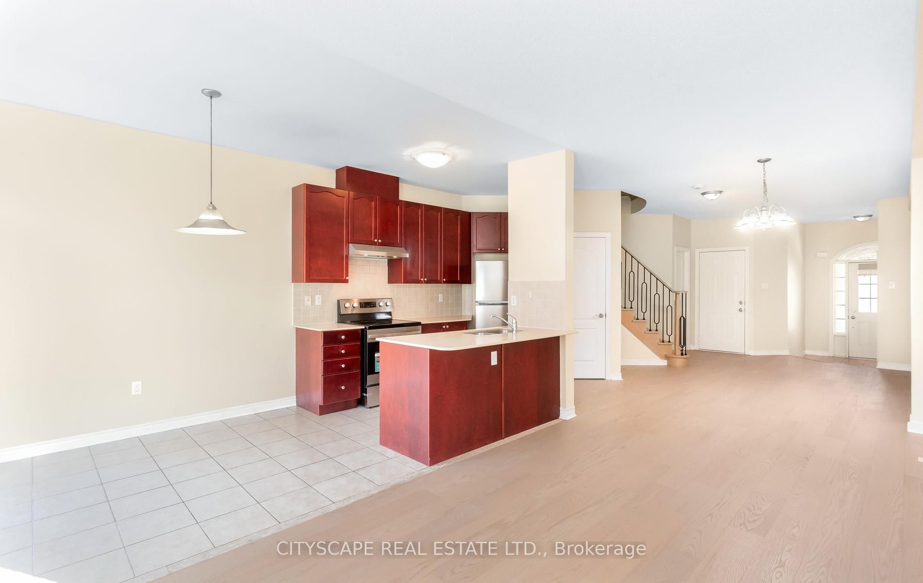4704 Centretown Way Property Photo 16