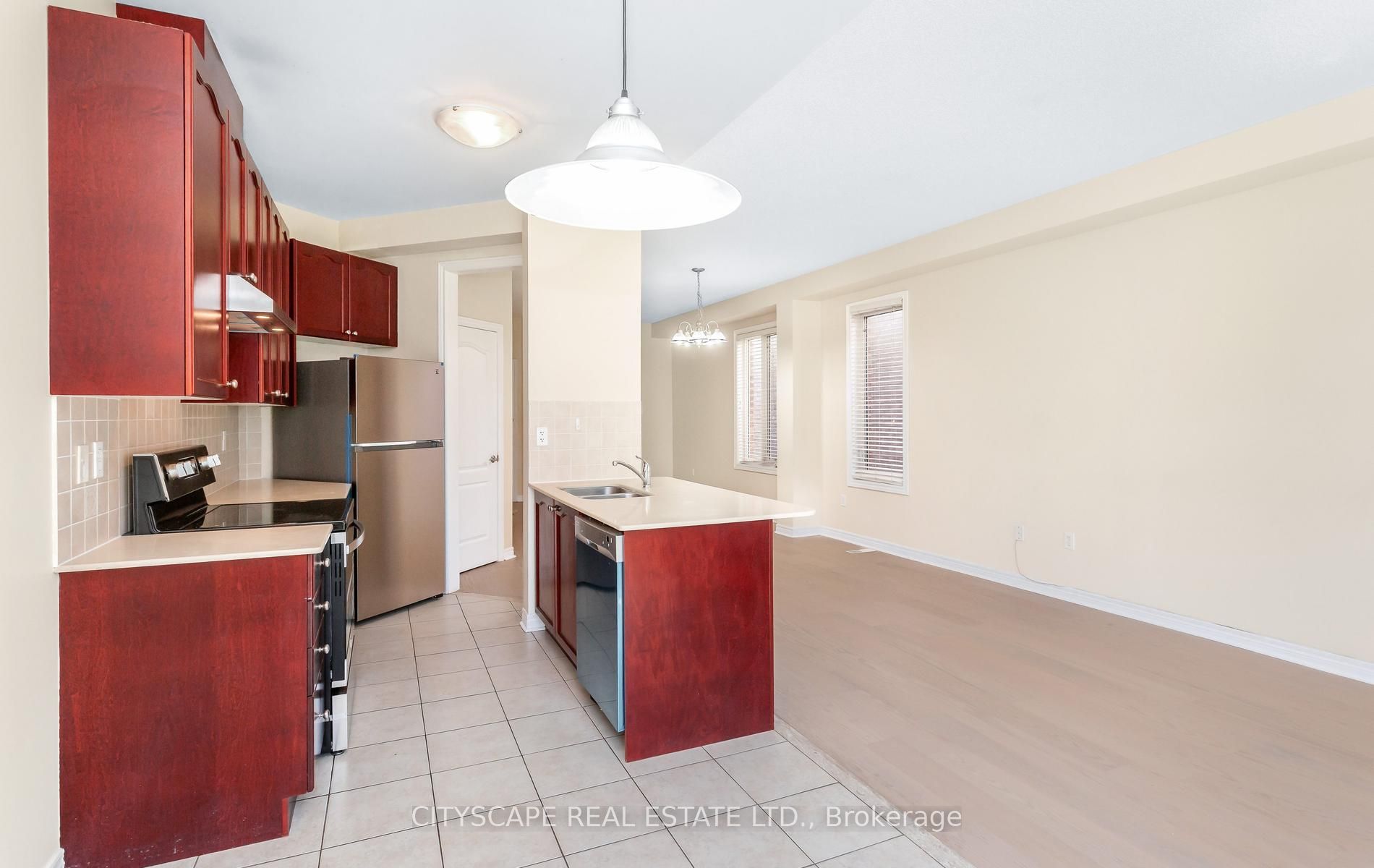 4704 Centretown Way Property Photo 22