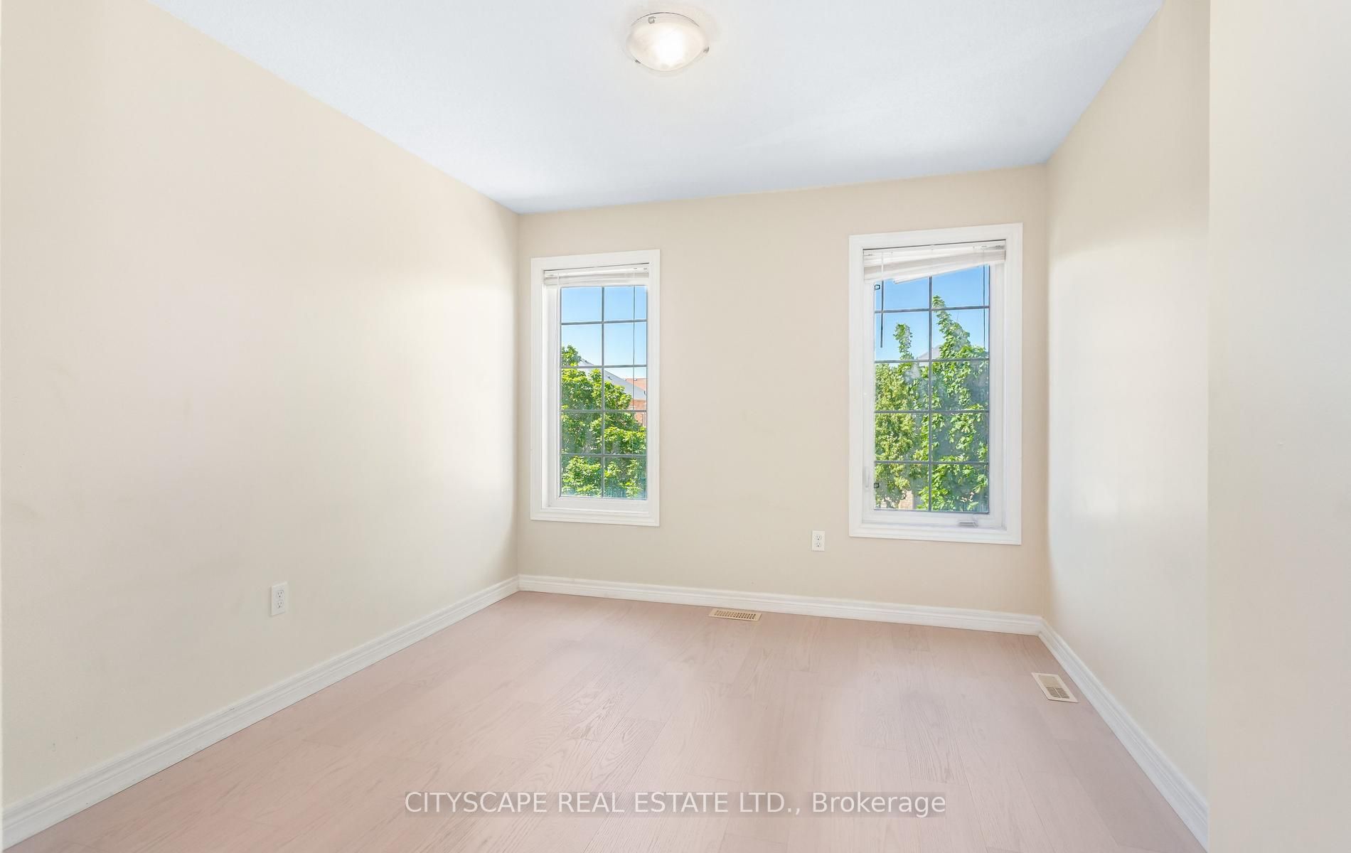 4704 Centretown Way Property Photo 38
