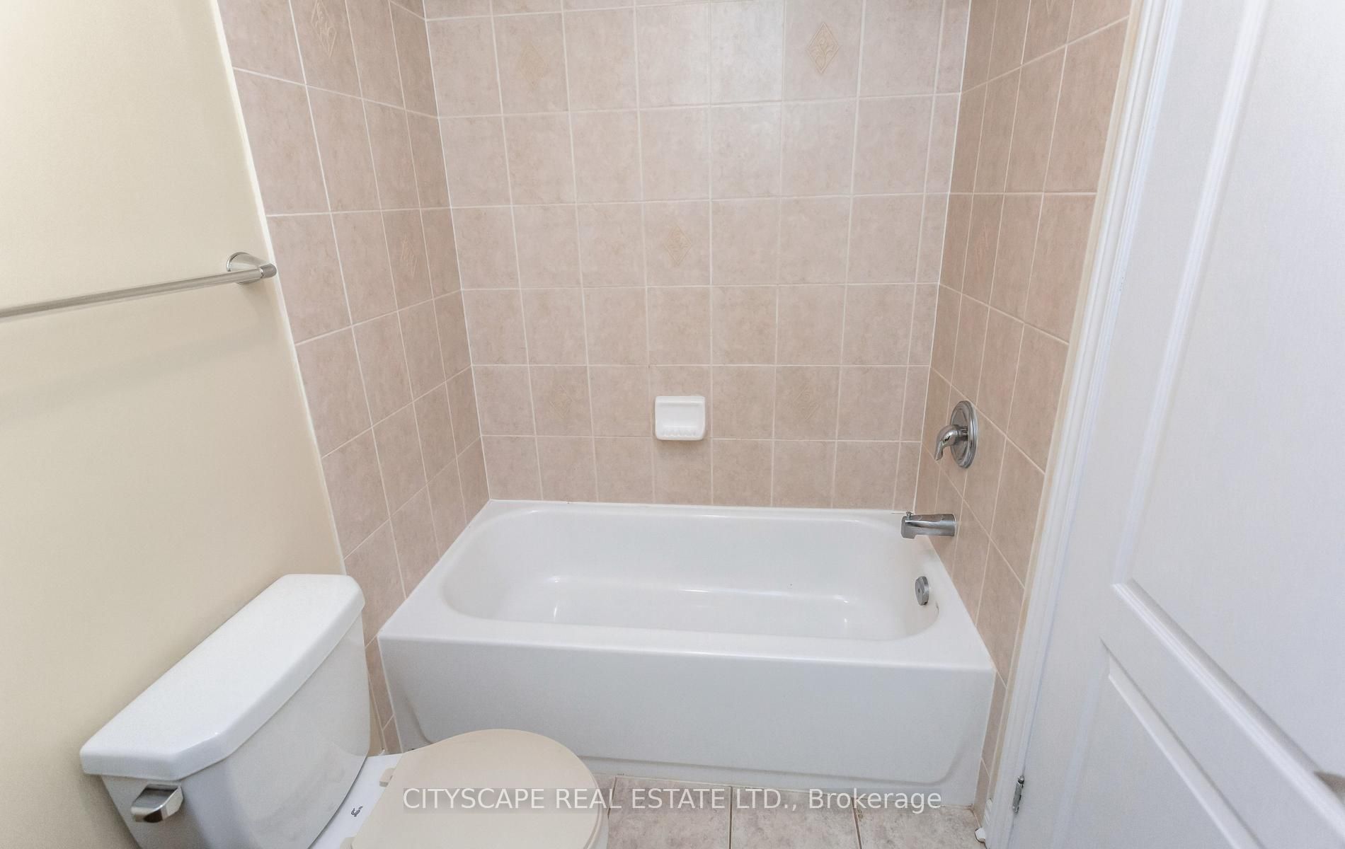 4704 Centretown Way Property Photo 41