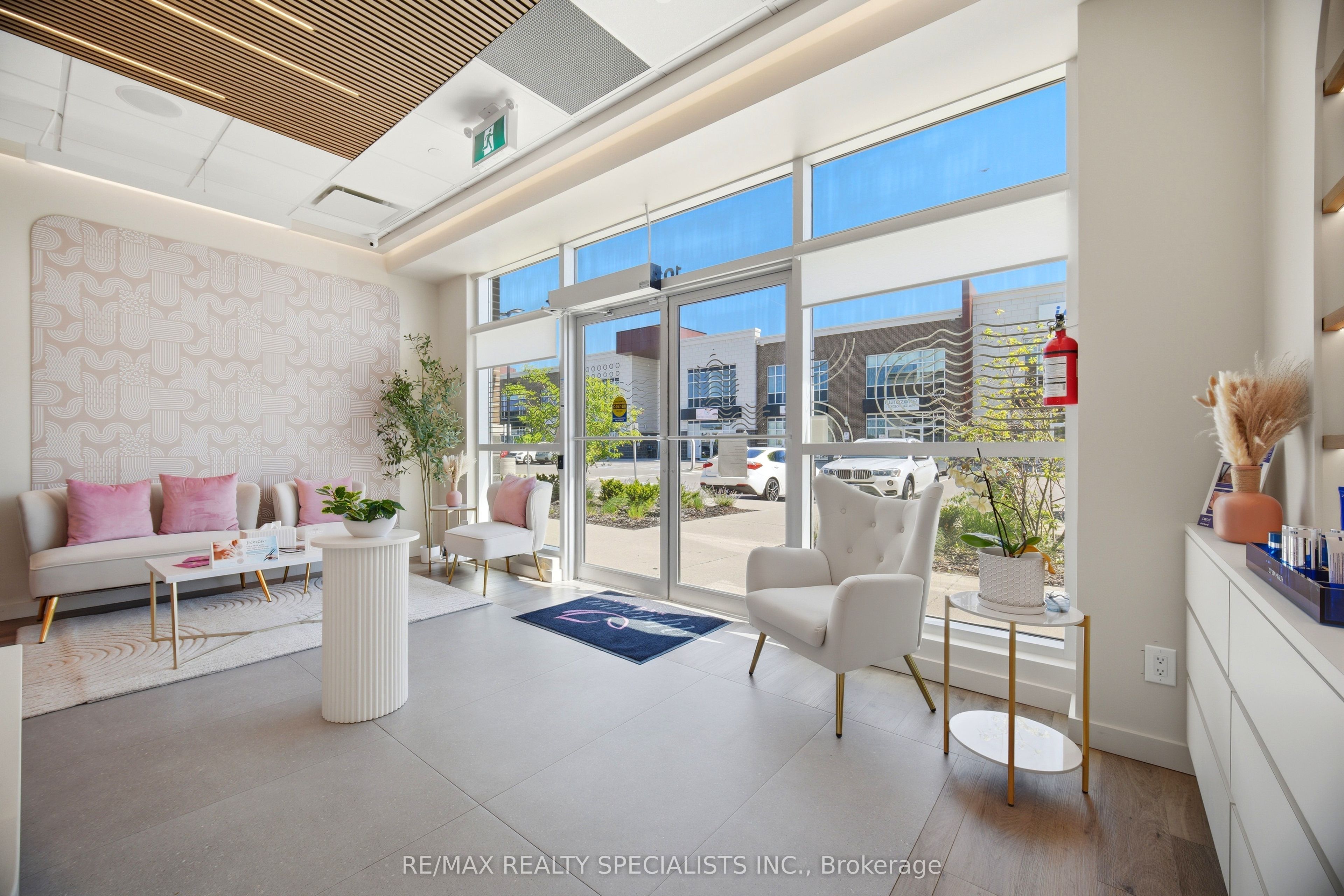W13506214 Property Photo 13