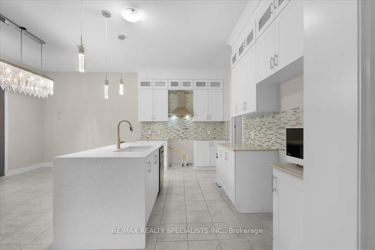 2 Ash Hill Avenue Property Photo 13