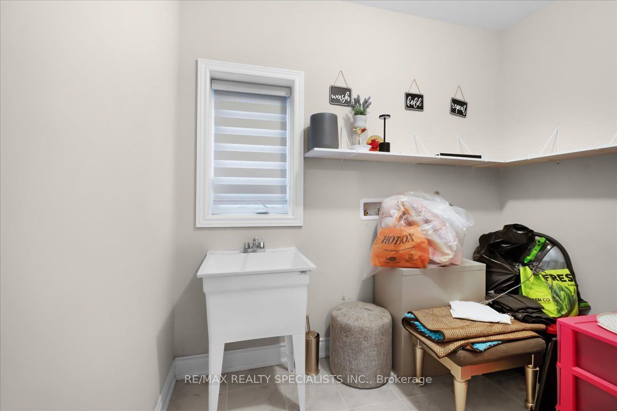 2 Ash Hill Avenue Property Photo 27