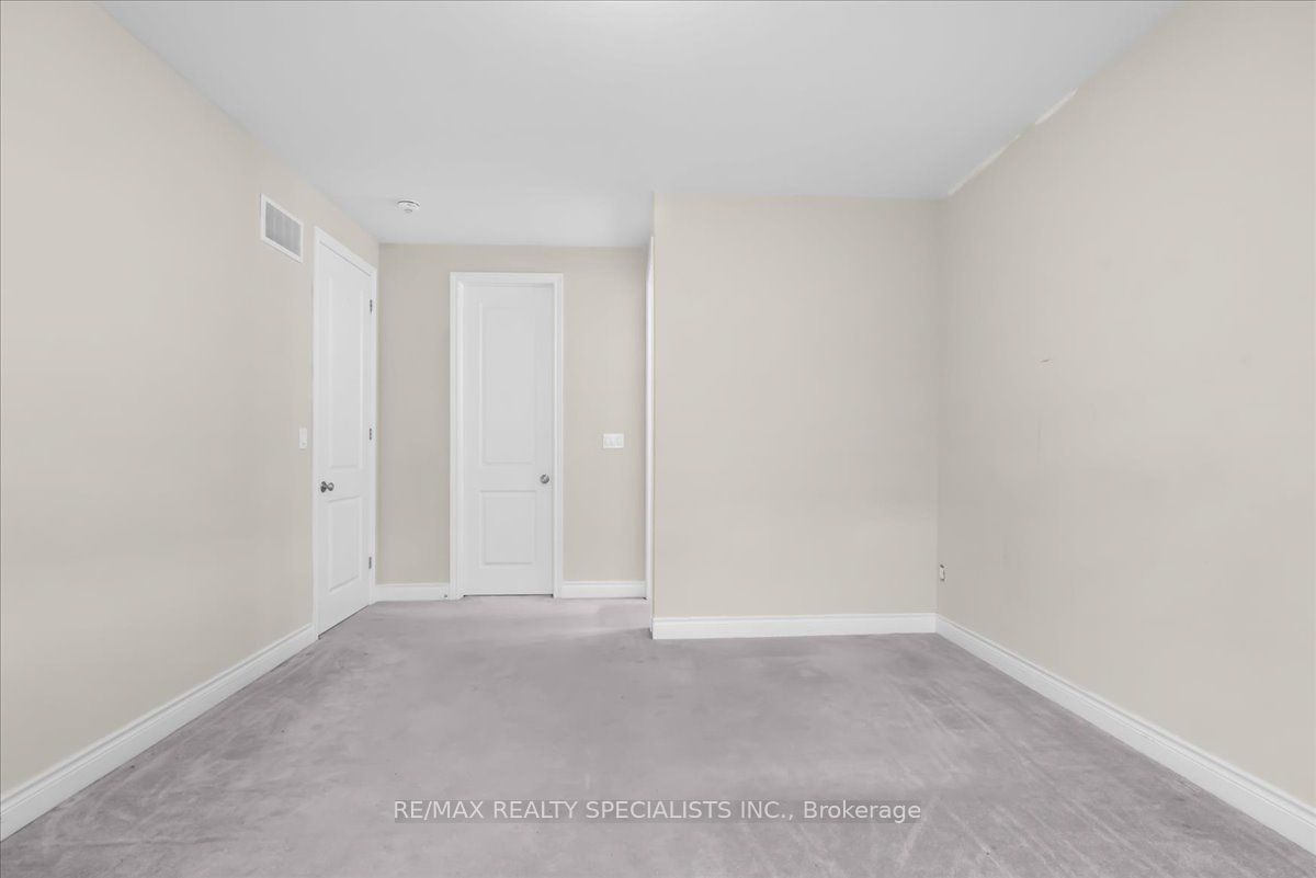 2 Ash Hill Avenue Property Photo 35