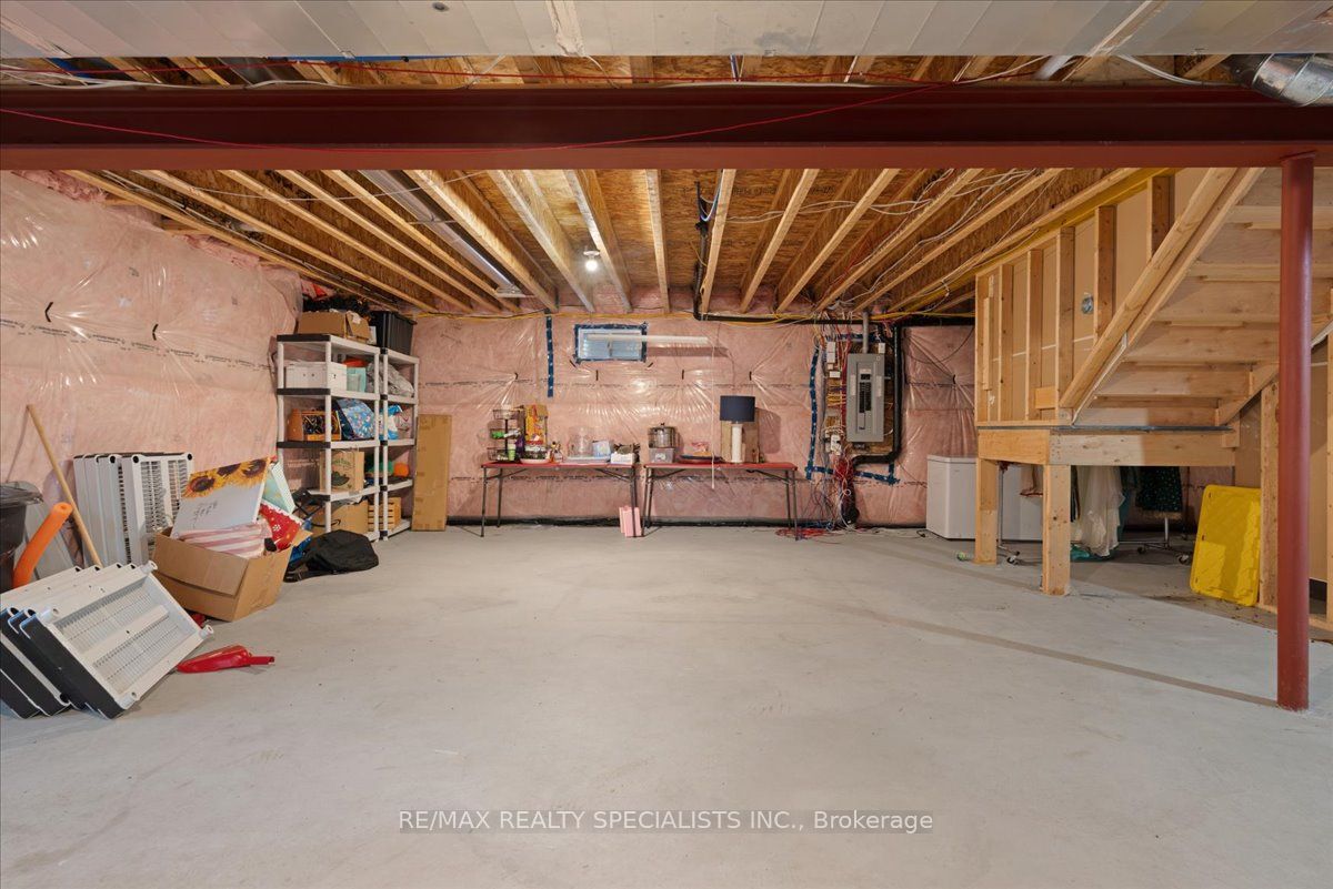 2 Ash Hill Avenue Property Photo 38