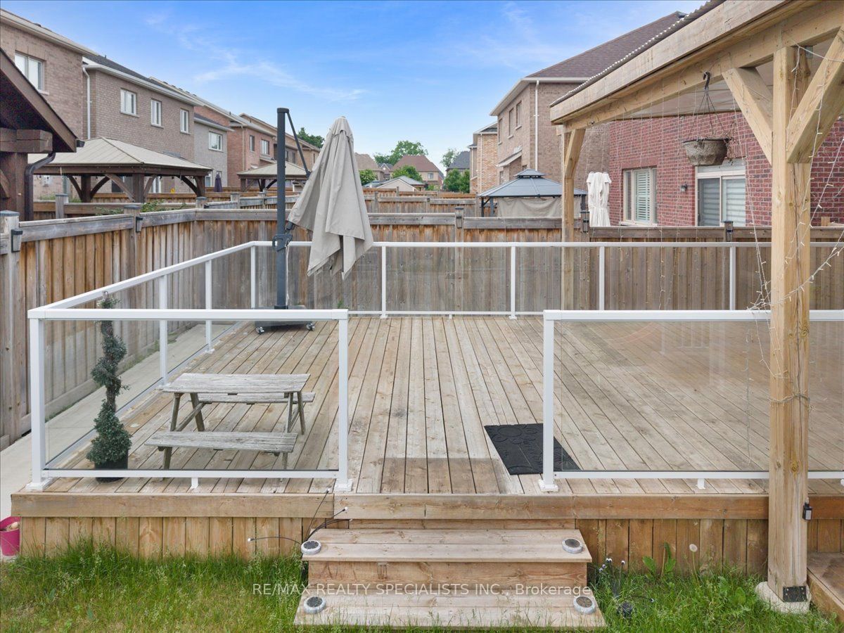 2 Ash Hill Avenue Property Photo 41