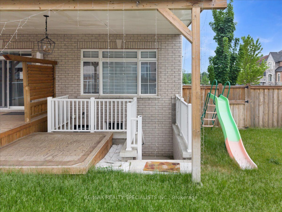2 Ash Hill Avenue Property Photo 43
