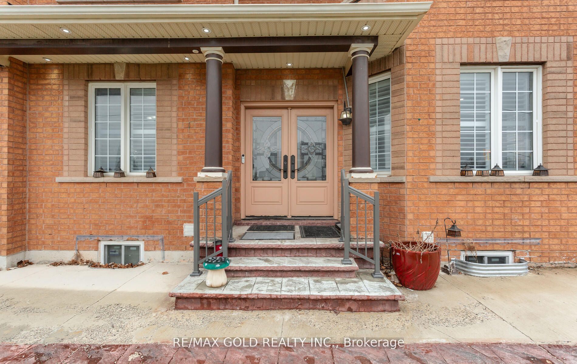 1090 Trudeau Drive Property Photo 4